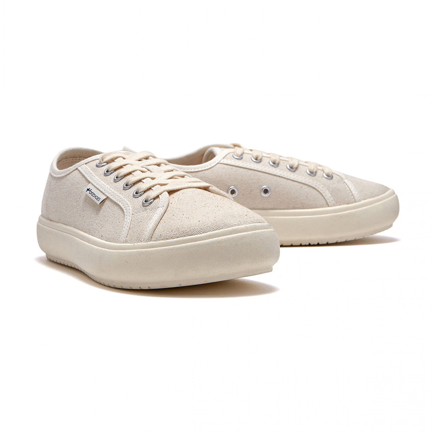 Pilgrim V3 Canvas Sneakers