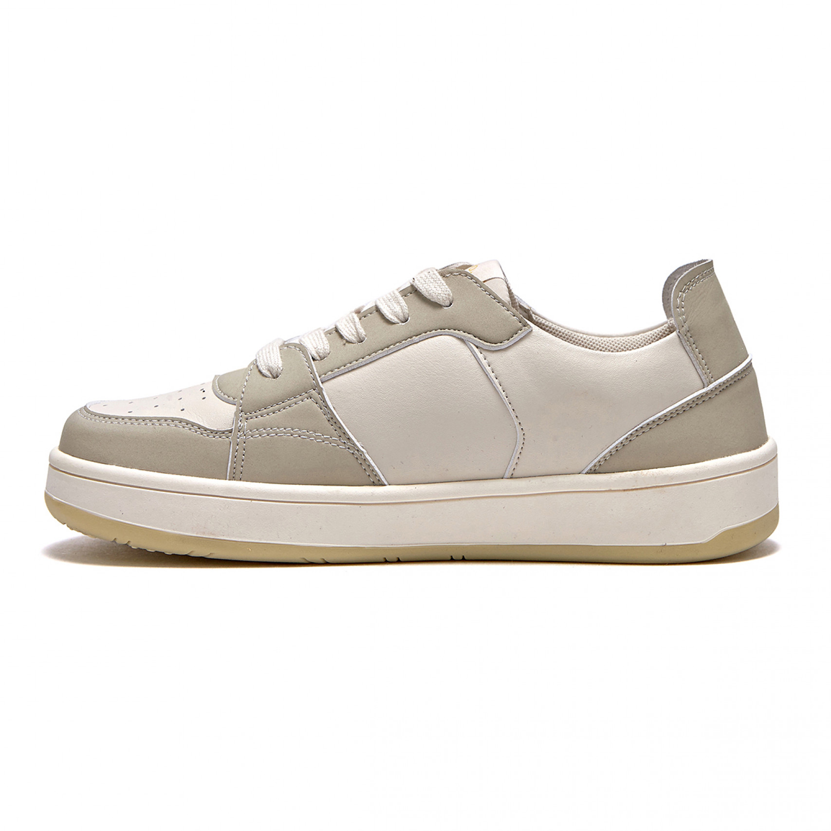 Rio Court Sneakers