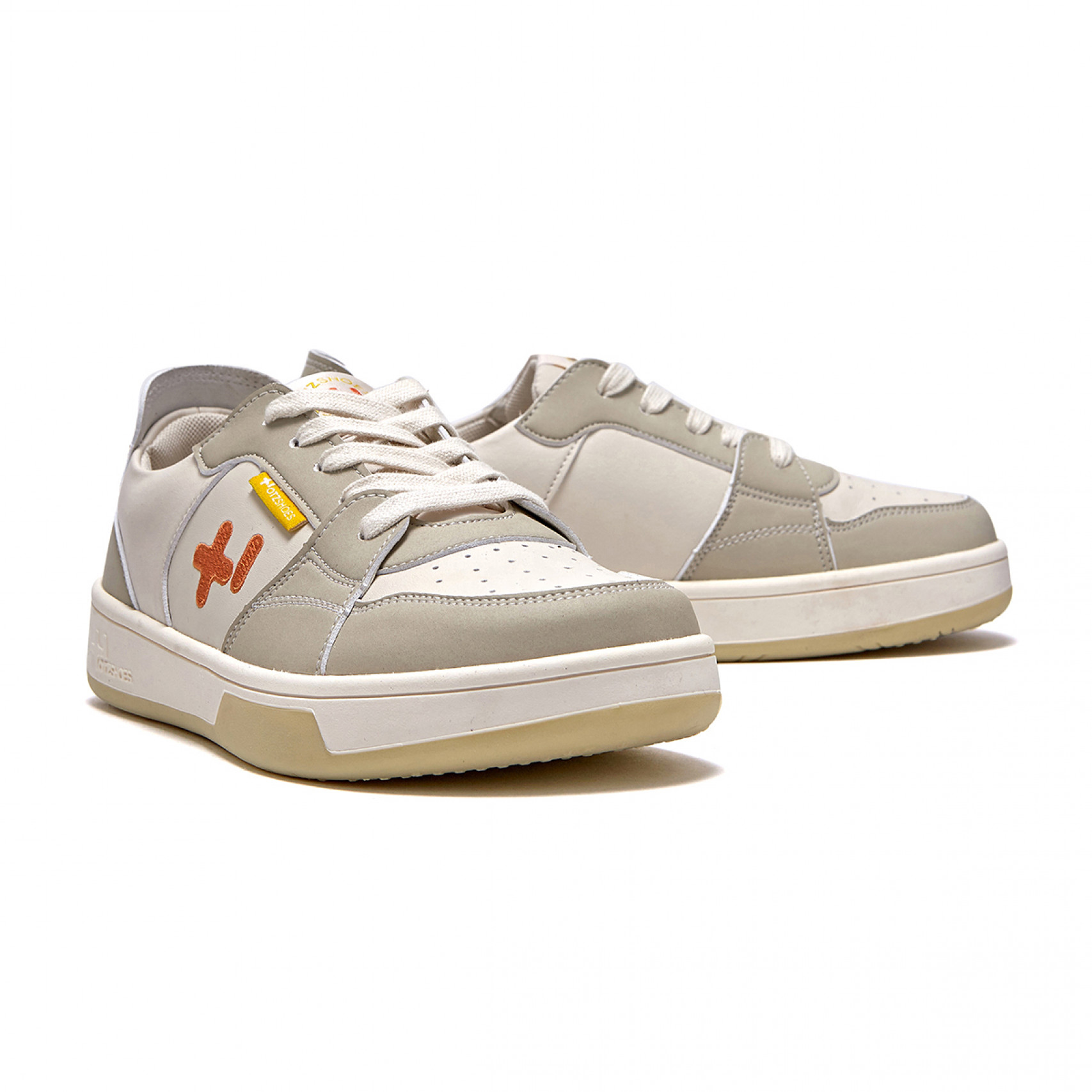 Rio Court Sneakers