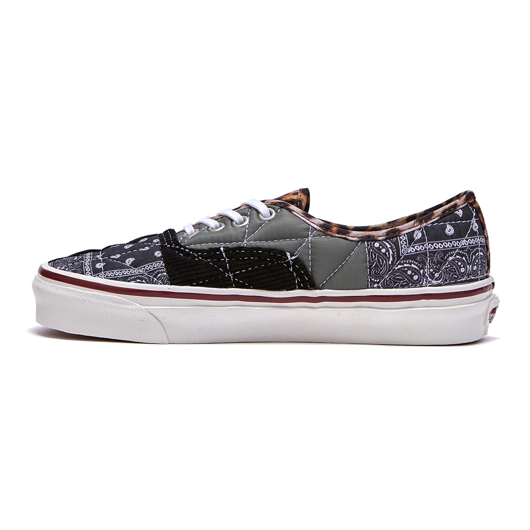 Authentic 44 DX PW / VN0A54F99GU1