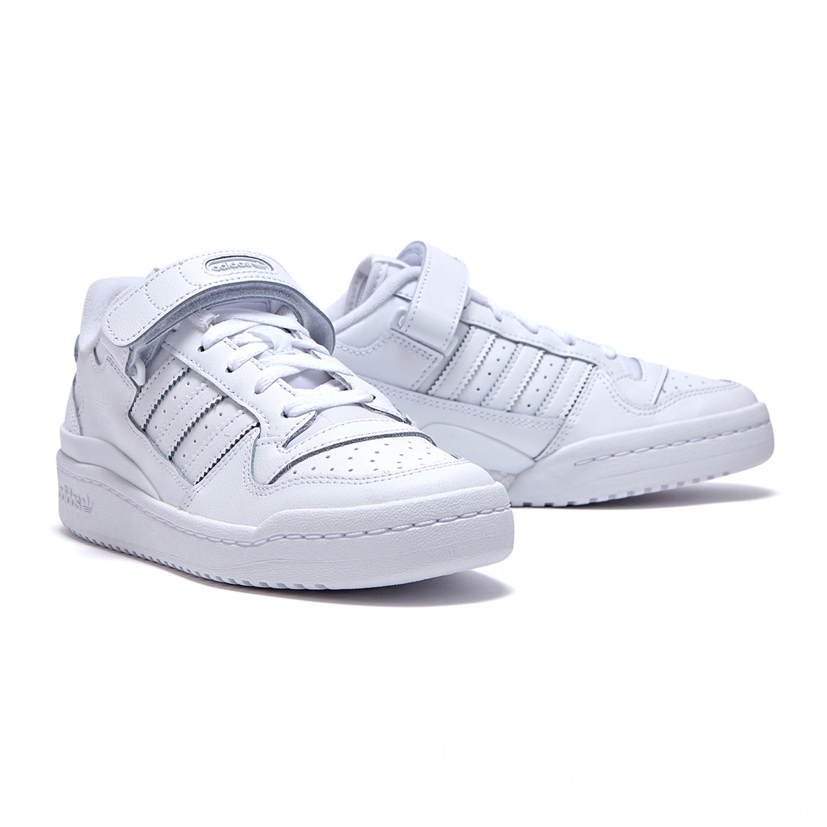 FORUM LOW / FY7755