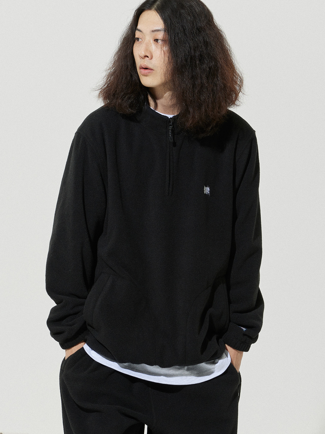 TAG FLEECE CREWNECK - BLACK