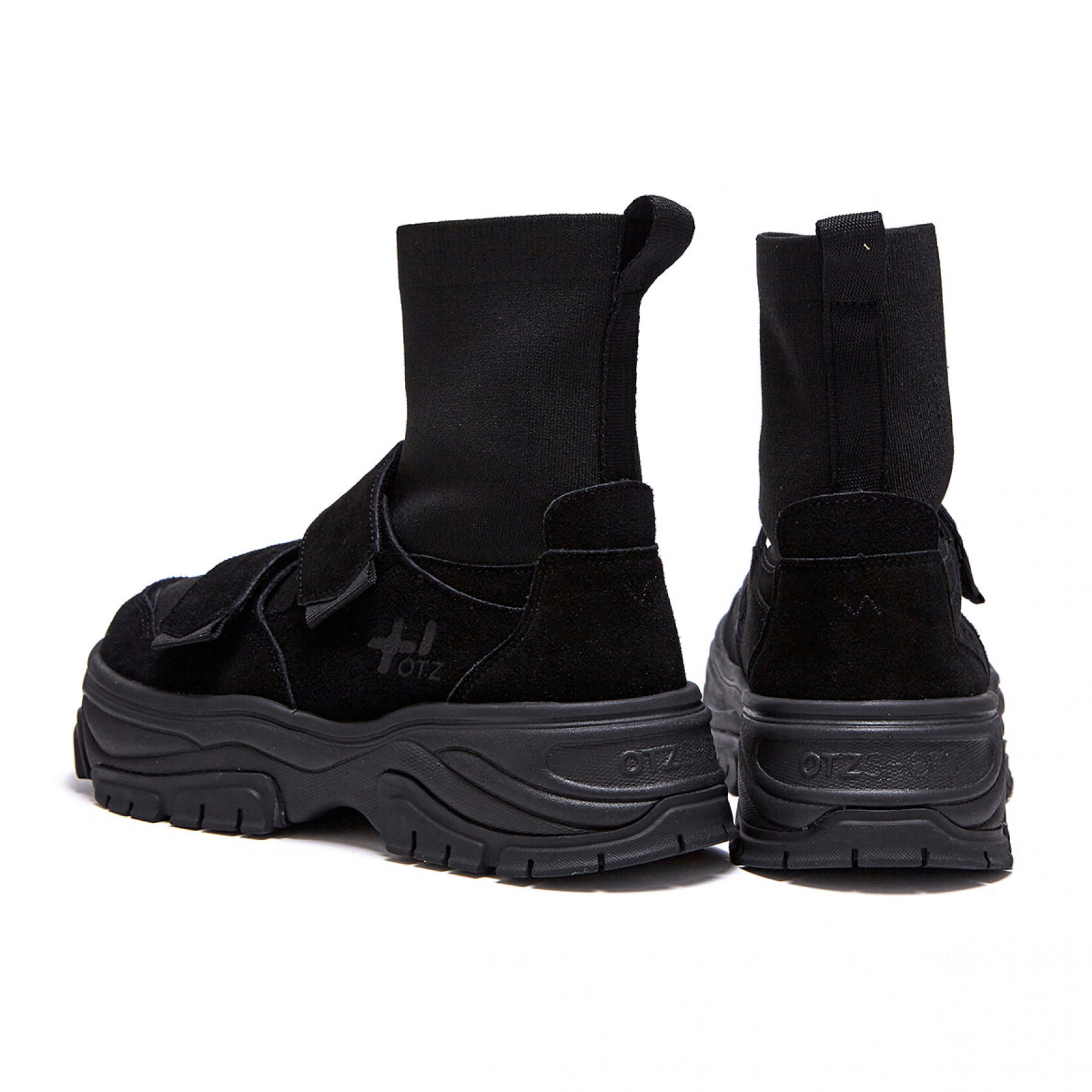 HIGH Knit boots