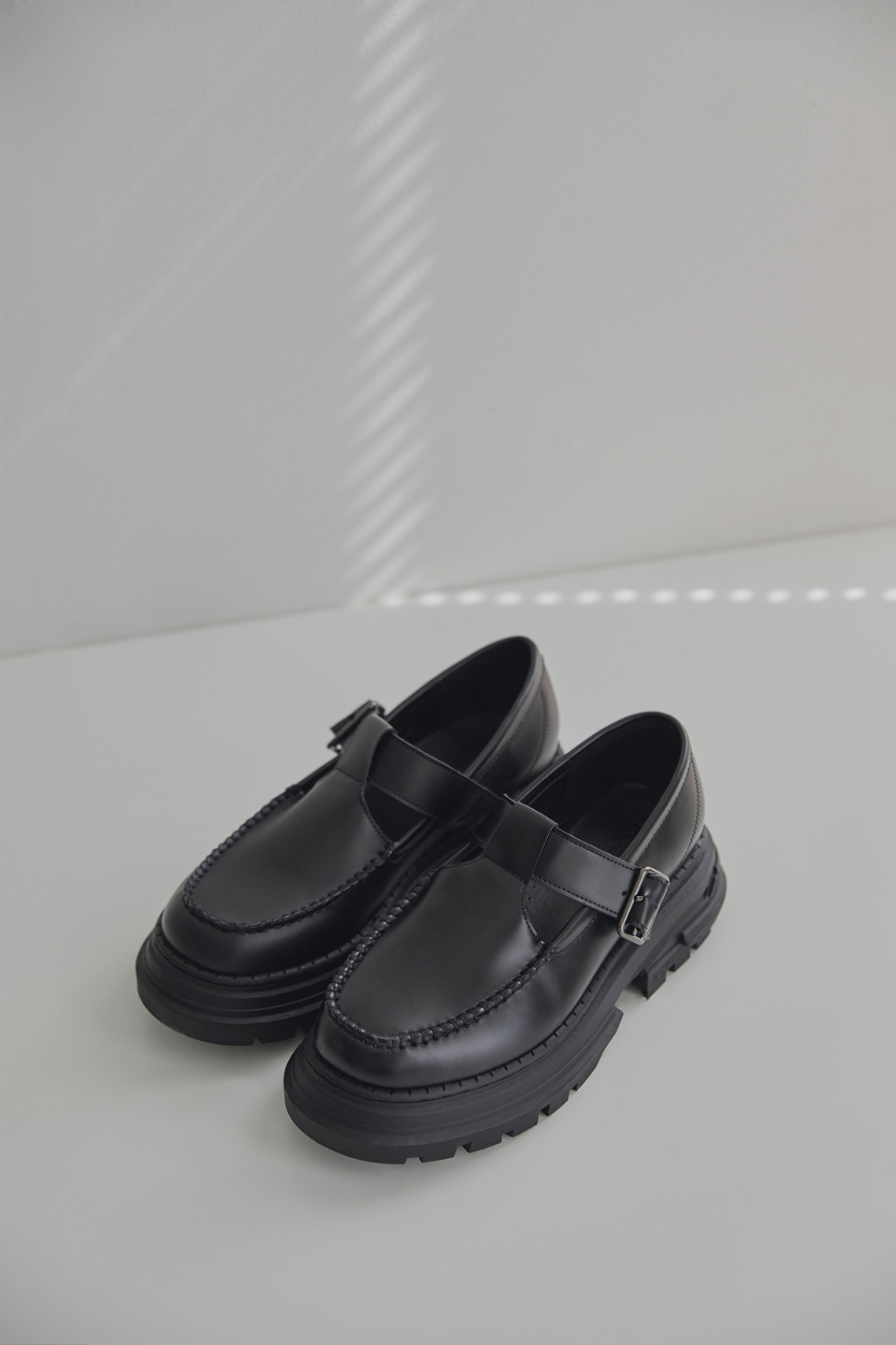 청키포멀 티바로퍼 Chunky Formal T-bar Loafer