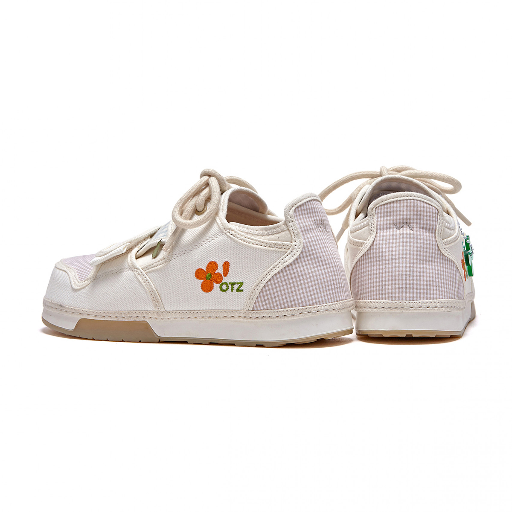 Blossom LOW CANVAS