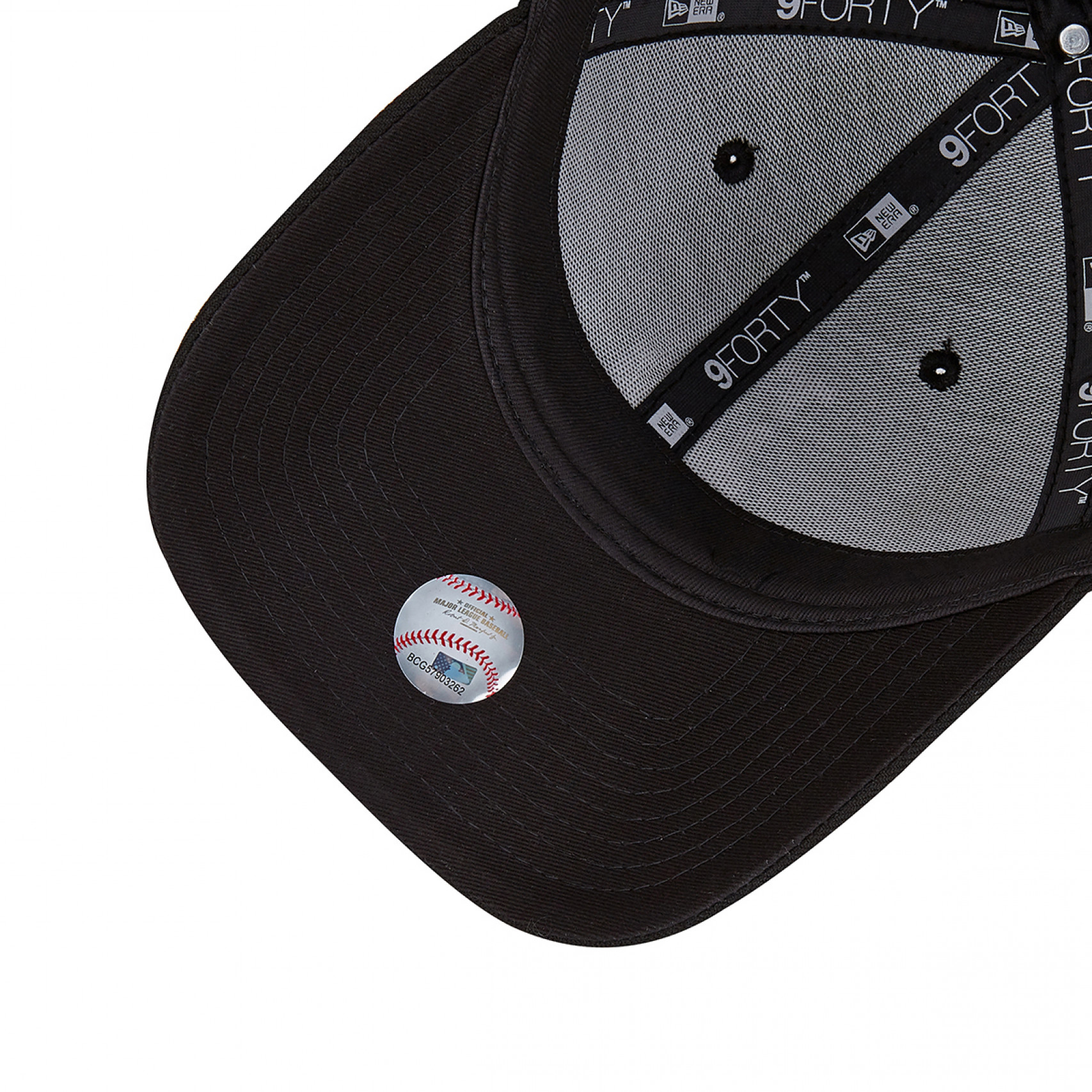 940 WHT ON BLK LOSDOD BLK