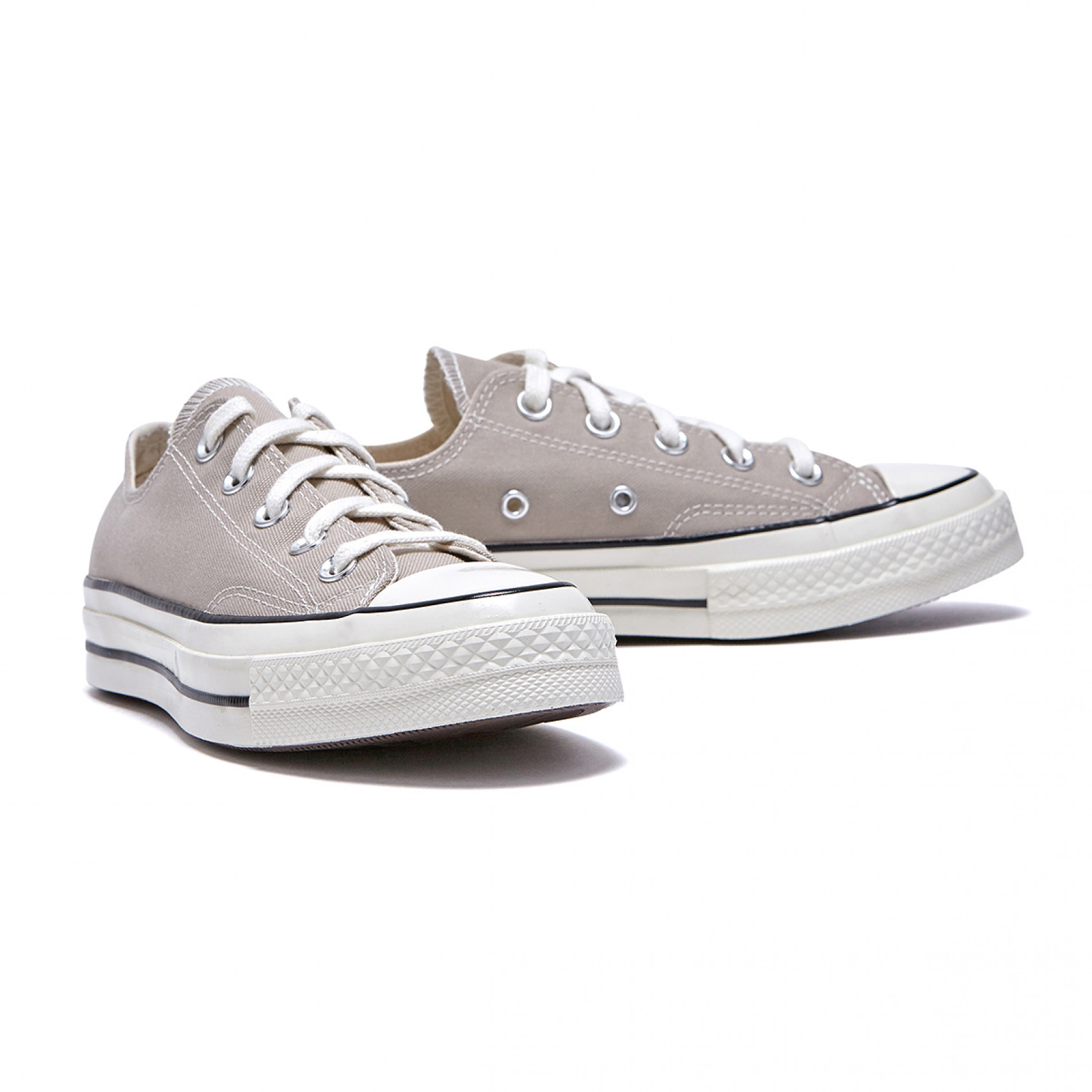 {172680C}_CV_Chuck 70_35