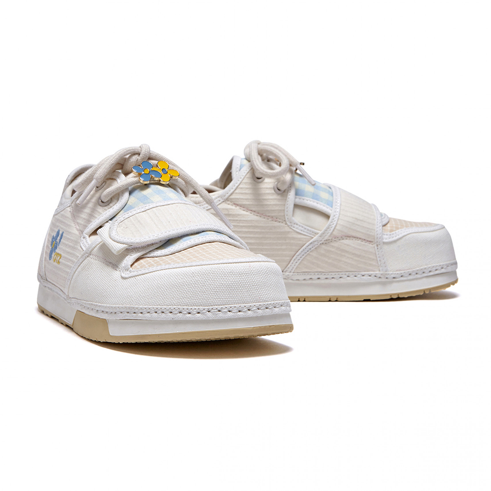 OTZ_22Blossom 3300 LOW CANVAS_Mix Check