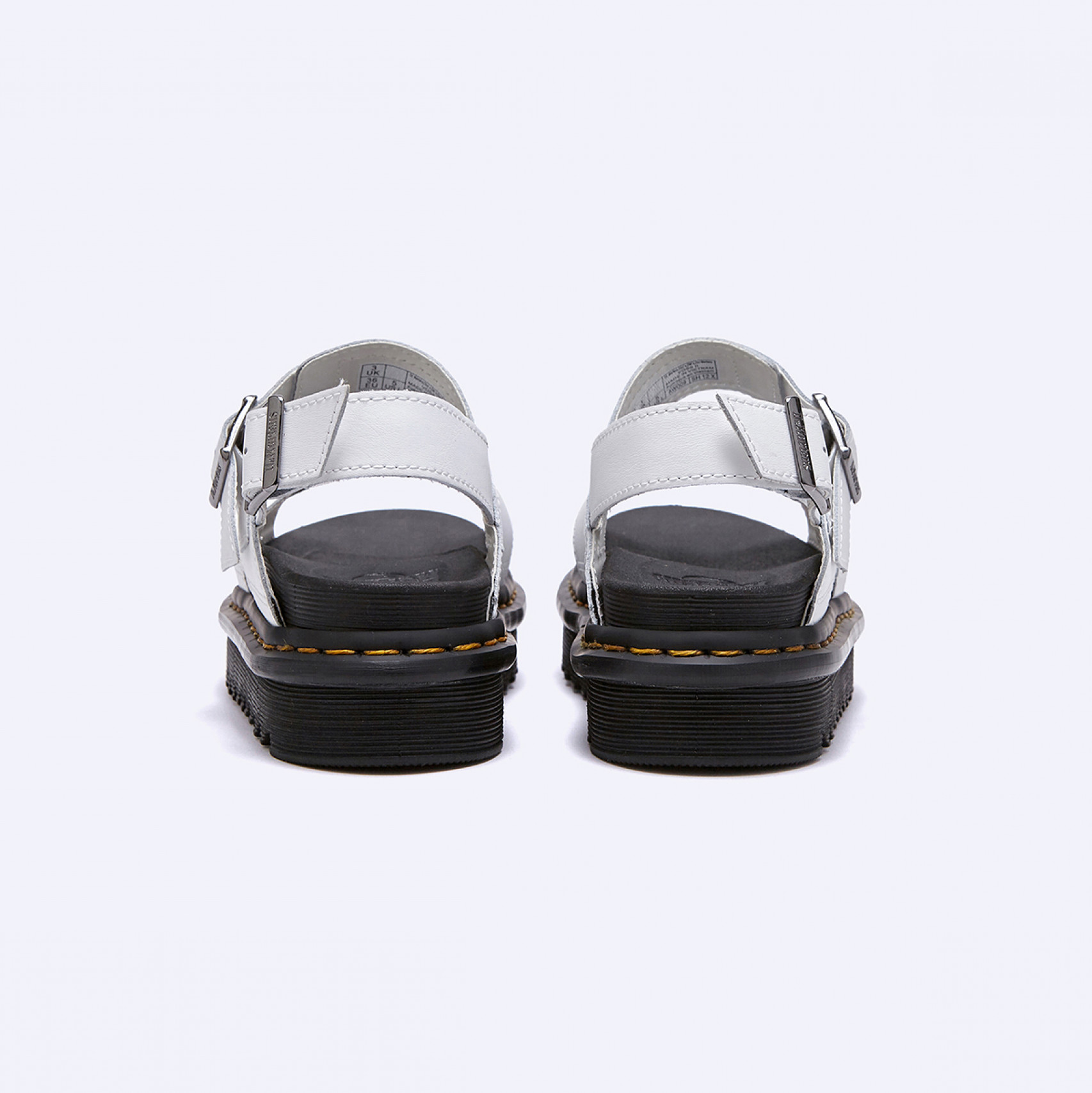 닥터마틴 보스 2 화이트 / 26799100