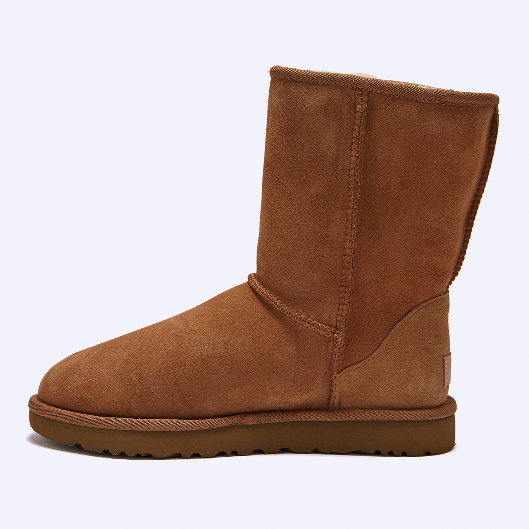 오버로크 스티치 숏 부츠 (클래식 숏 ll) 체스넛 / 1016223-CHE