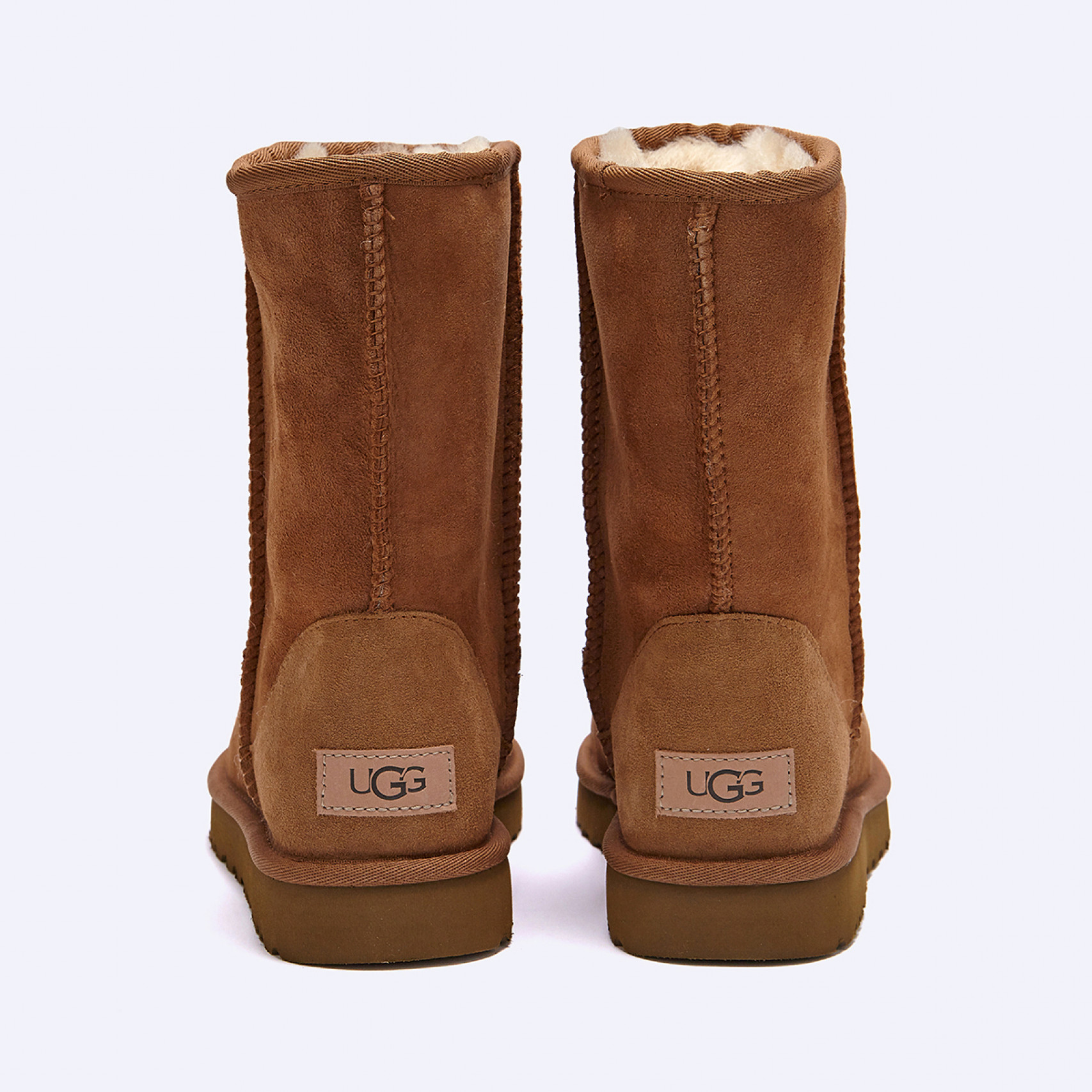 오버로크 스티치 숏 부츠 (클래식 숏 ll) 체스넛 / 1016223-CHE