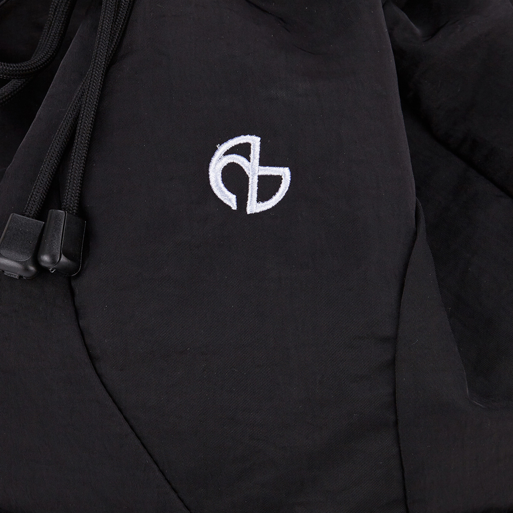 C.B STRING BAG - BLACK / NM31AC03M1BK000