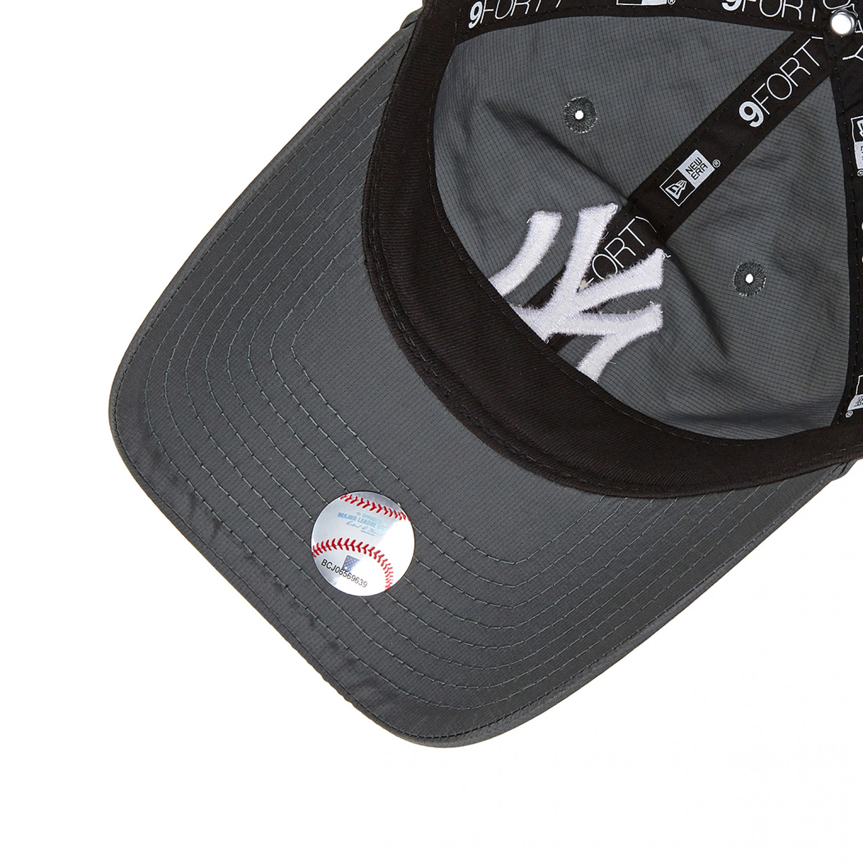 MLB 메탈 나일론 뉴욕 양키스 언스트럭쳐 볼캡 더스티 그레이 / 14205944