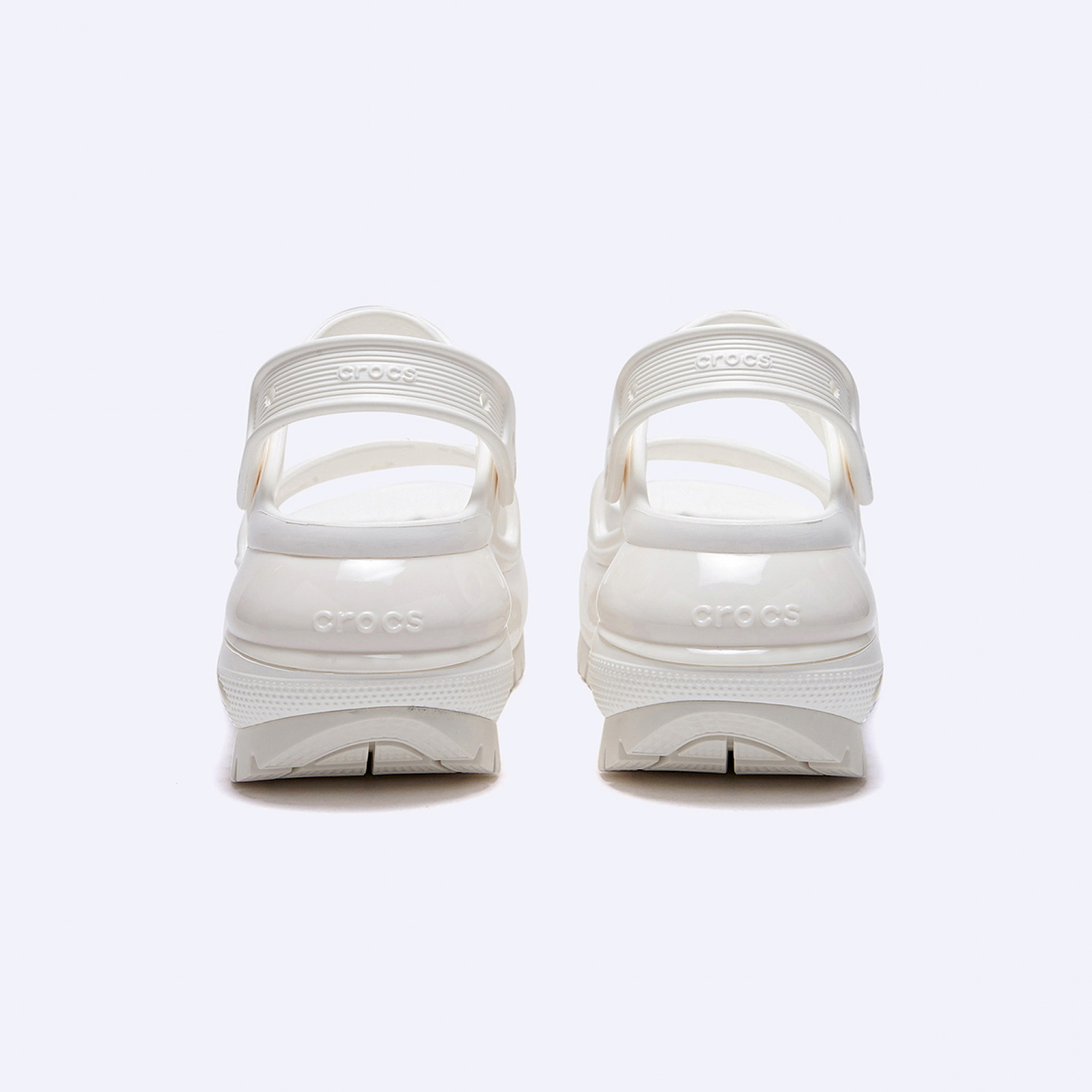 클래식 메가 크러쉬 샌들 화이트 / 207989-100