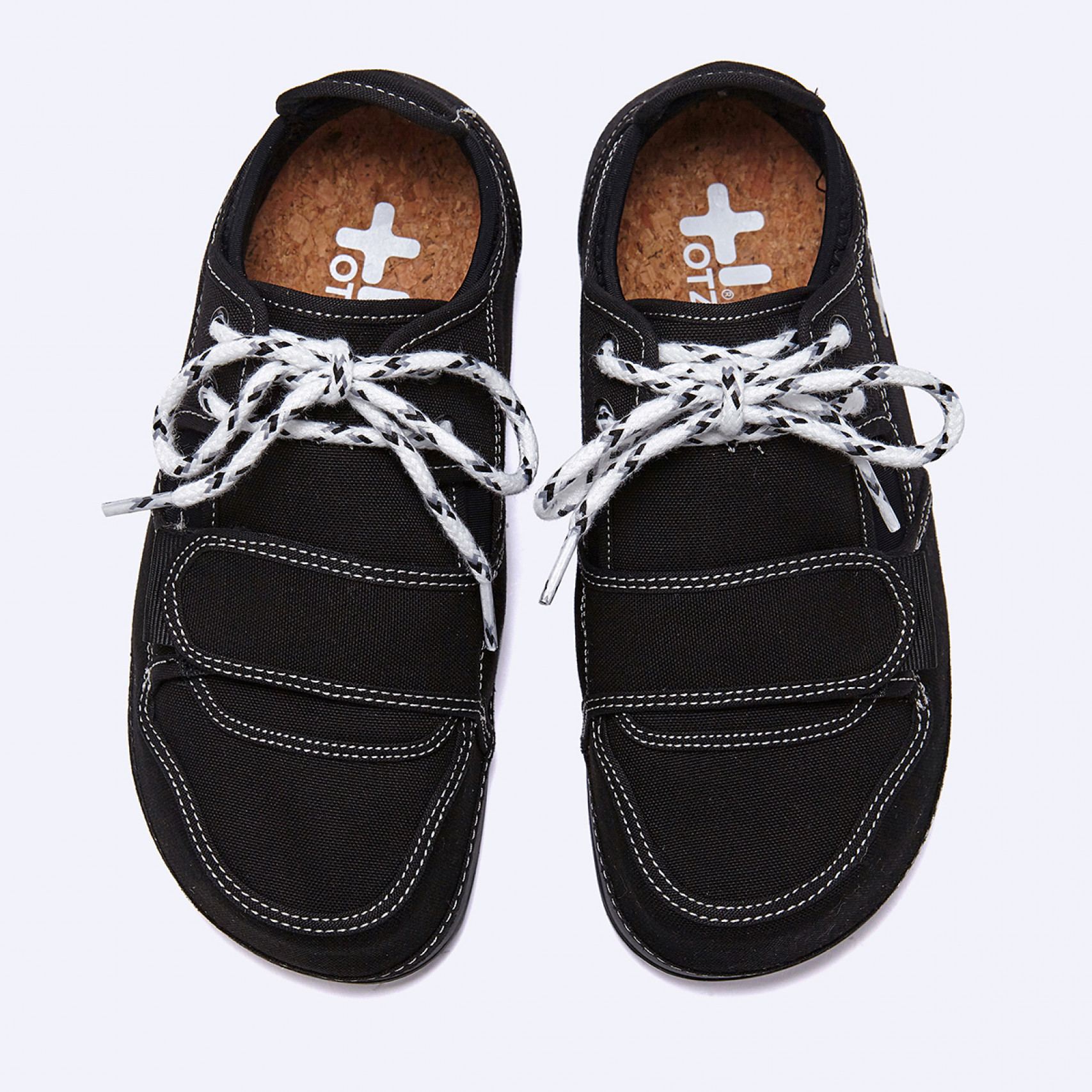 3300 캔버스 로우 코어 블랙 / FLOTEA0U01