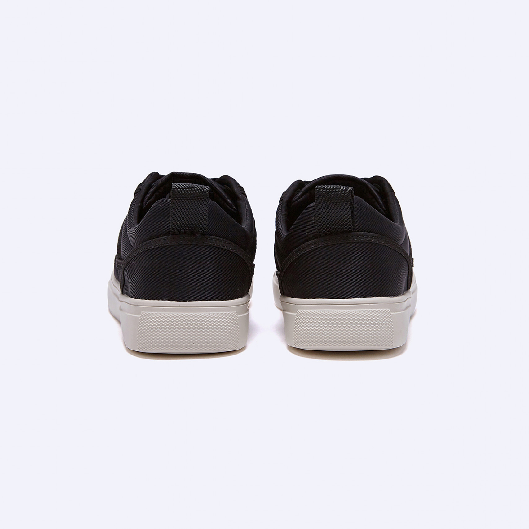 클래시라이트 경량 스니커즈 블랙 / FLCCEA1U01