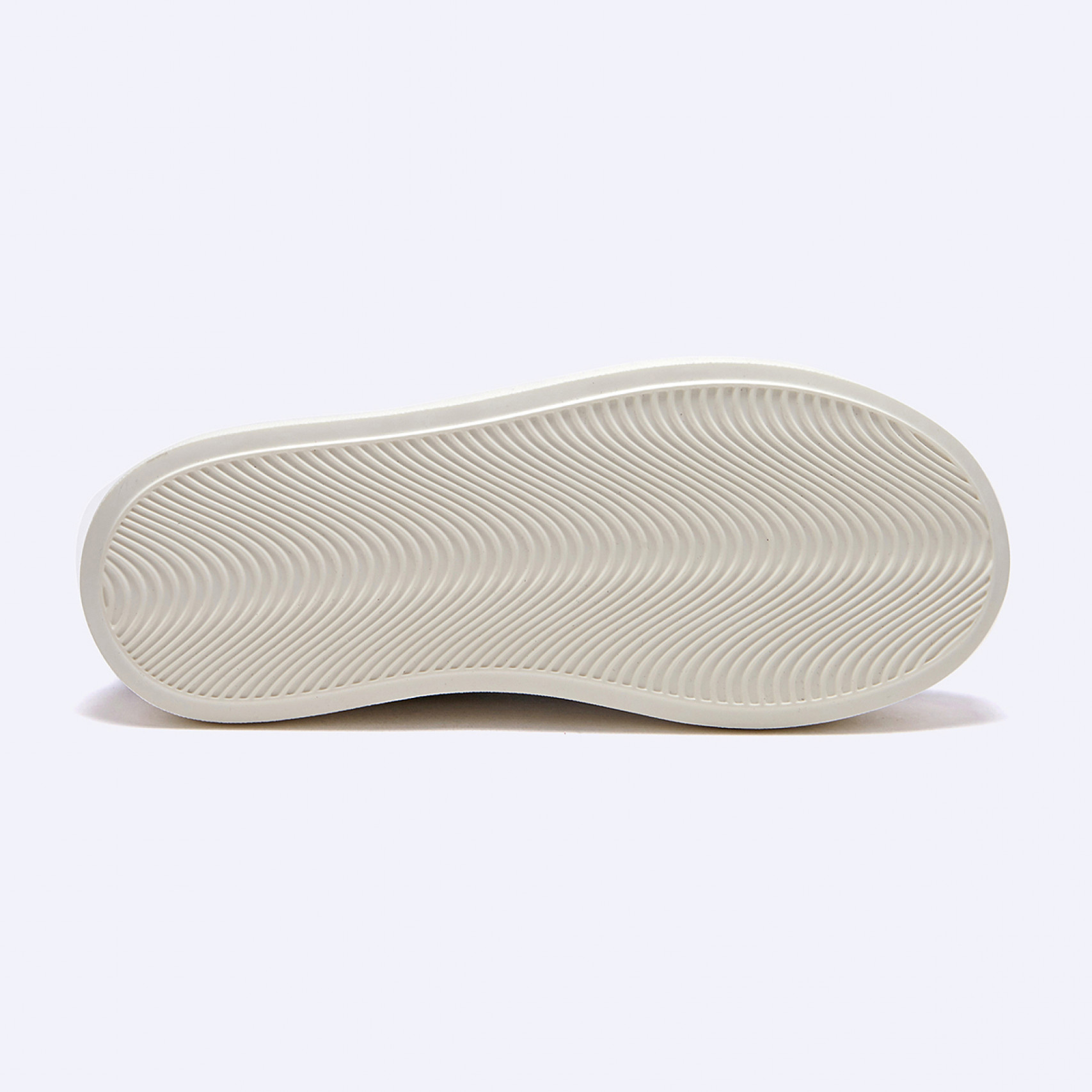 피스모어 플랫폼 스니커즈 블랙 / FLOTEF3W03