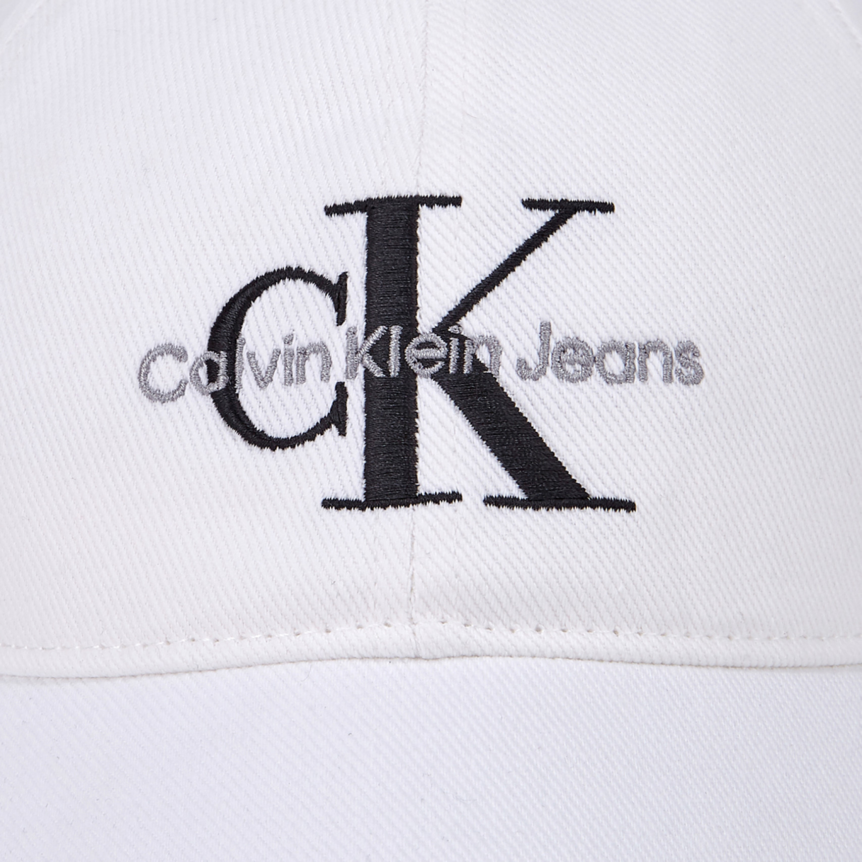 CKJ 모노그램 엠브로이더리 볼캡 화이트 / HX0263391