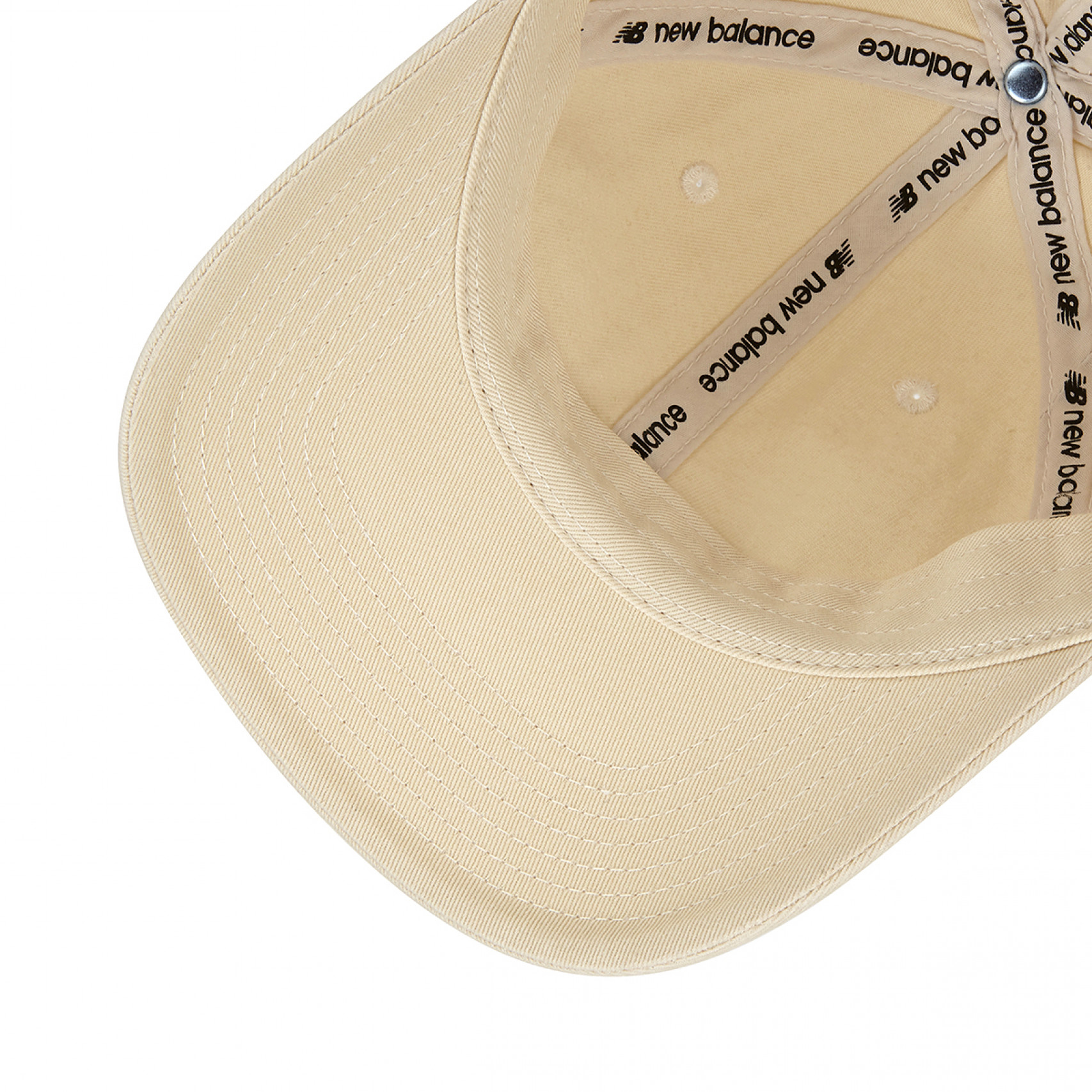 C-64 레터 로고 볼캡 크림 / NBGDEBE502