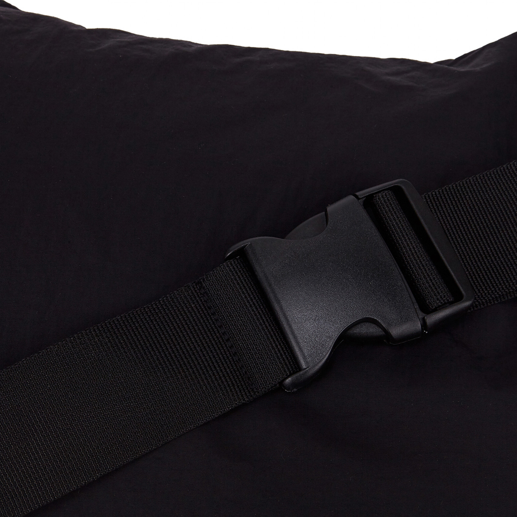 Halfmoon cross bag Black