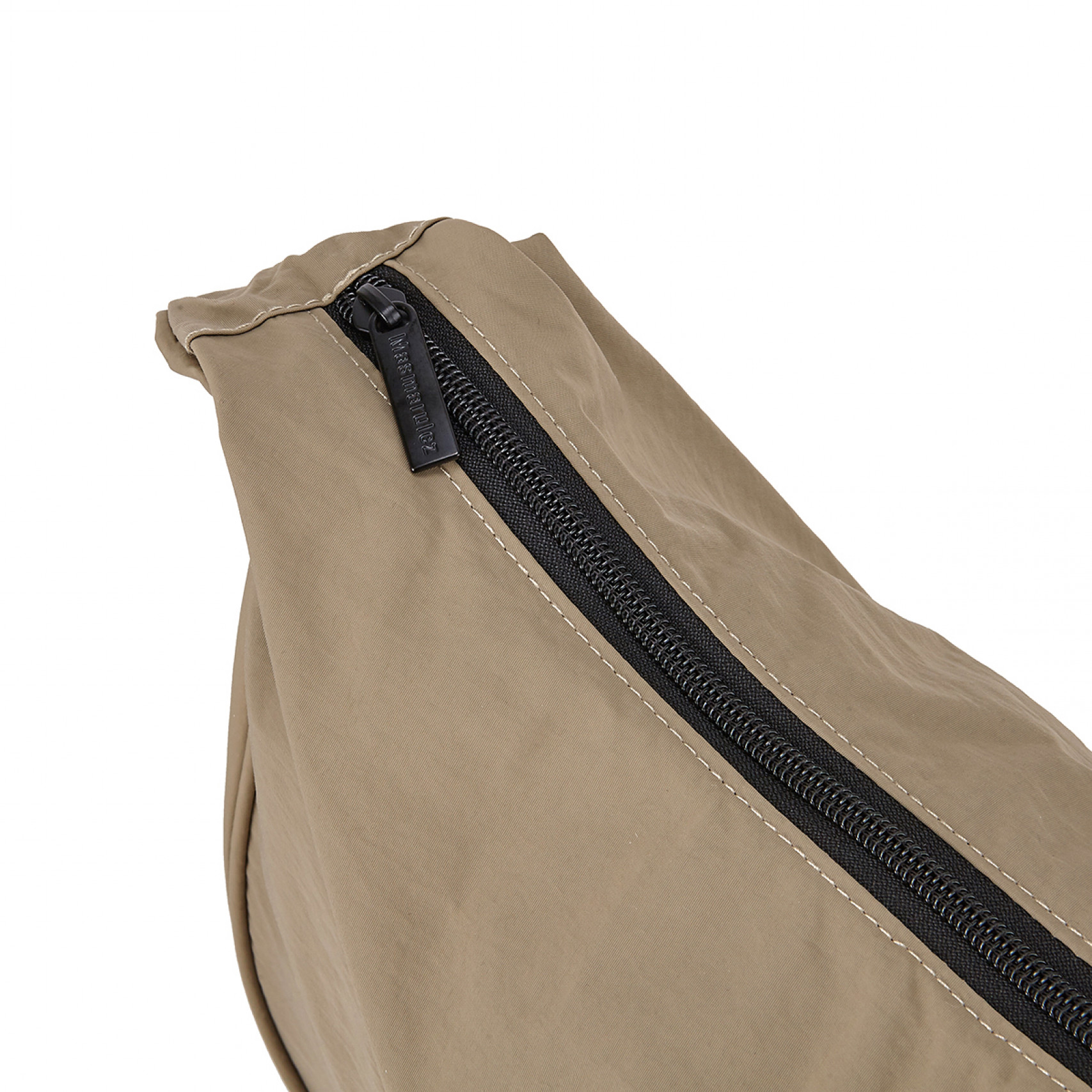 Halfmoon cross bag Beige