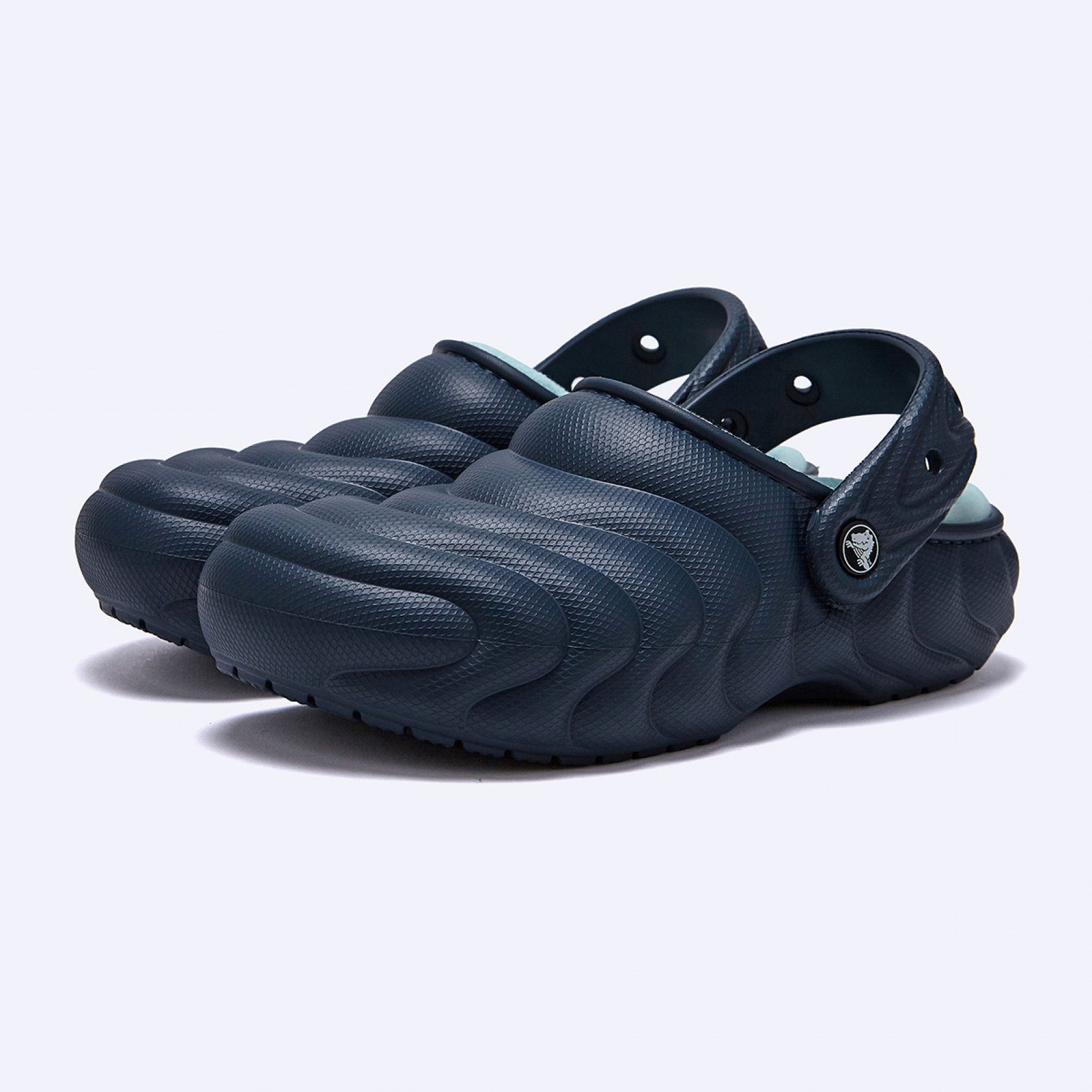 클래식 라인드 오버퍼프 클로그 네이비 / 210059-48I