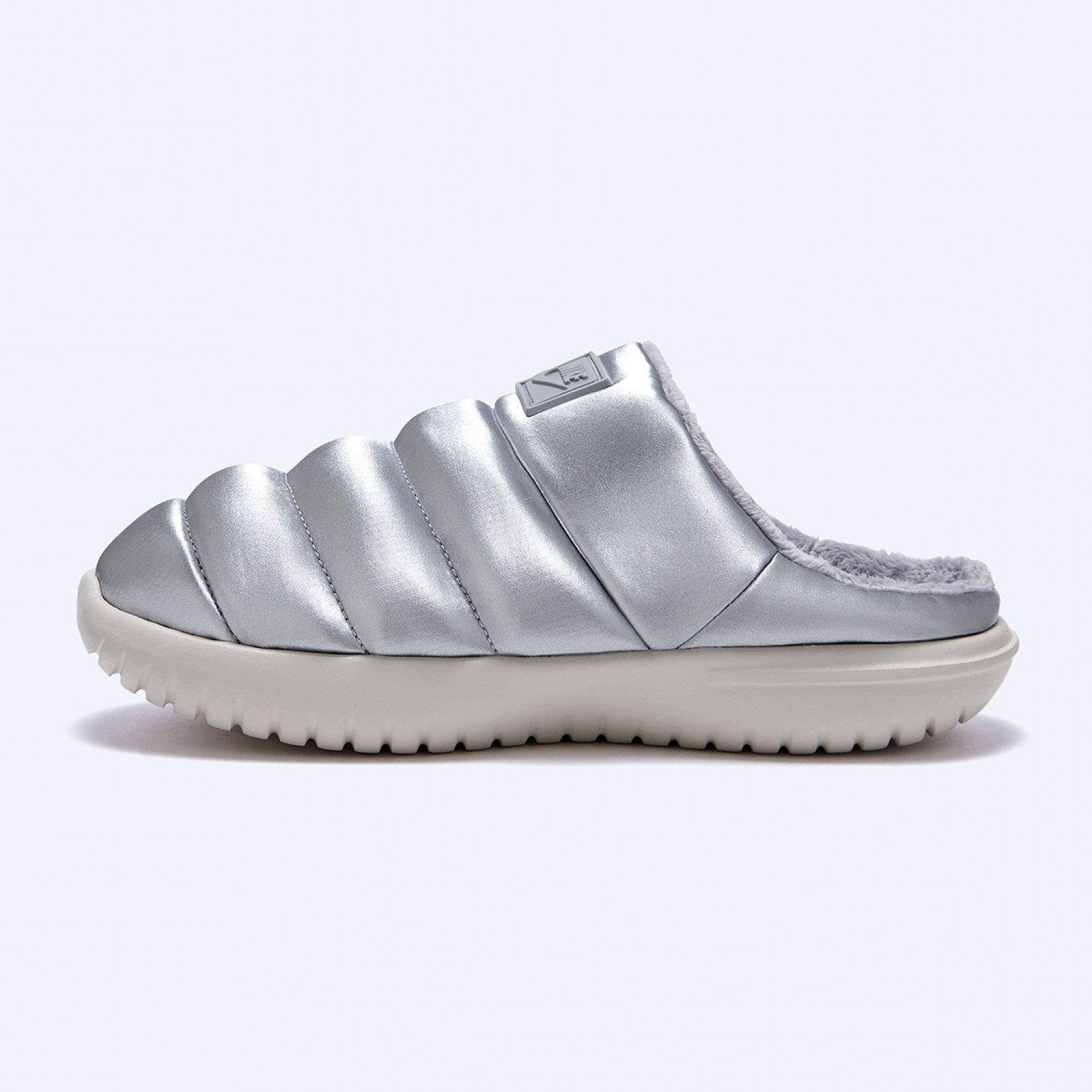 버로우 SE 메탈릭 실버 여성 / FZ7939-002