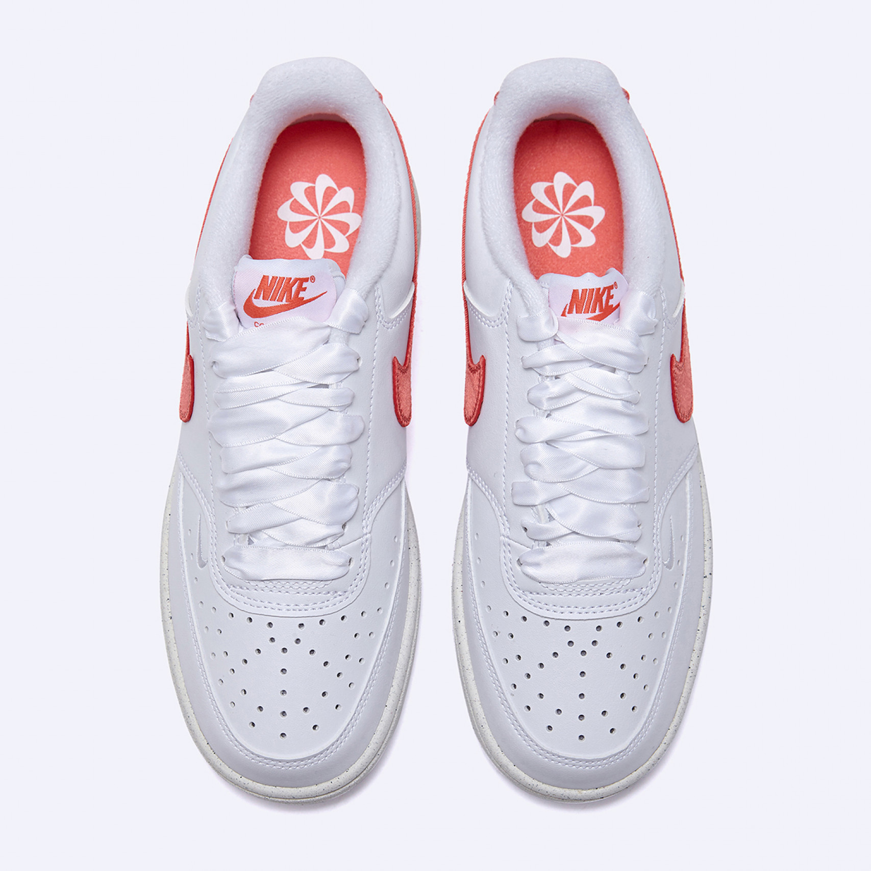 코트 비전 로우 넥스트 네이처 여성 / HV5246-100