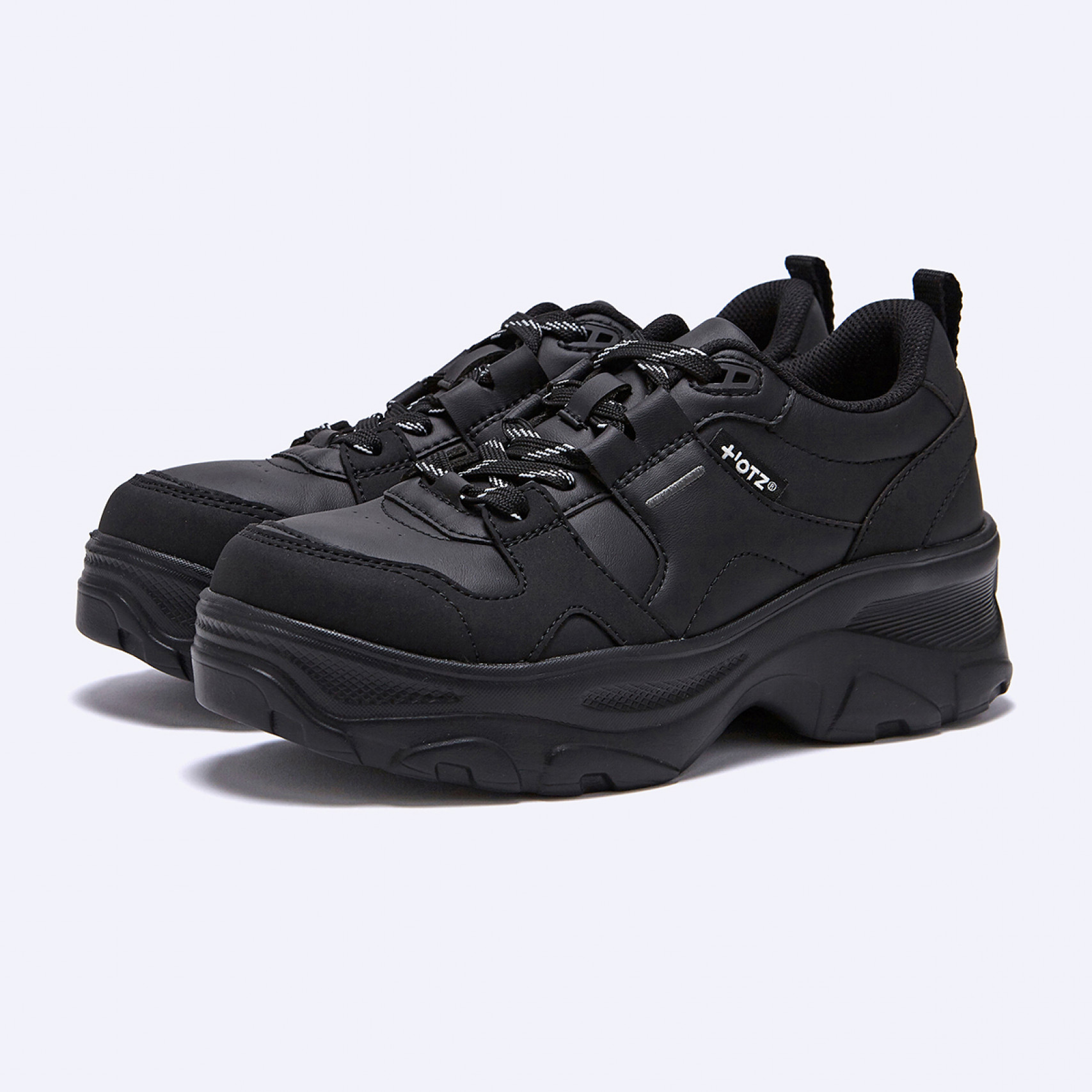 로미타 플랫폼 스니커즈 블랙 / FLOTFA1W02