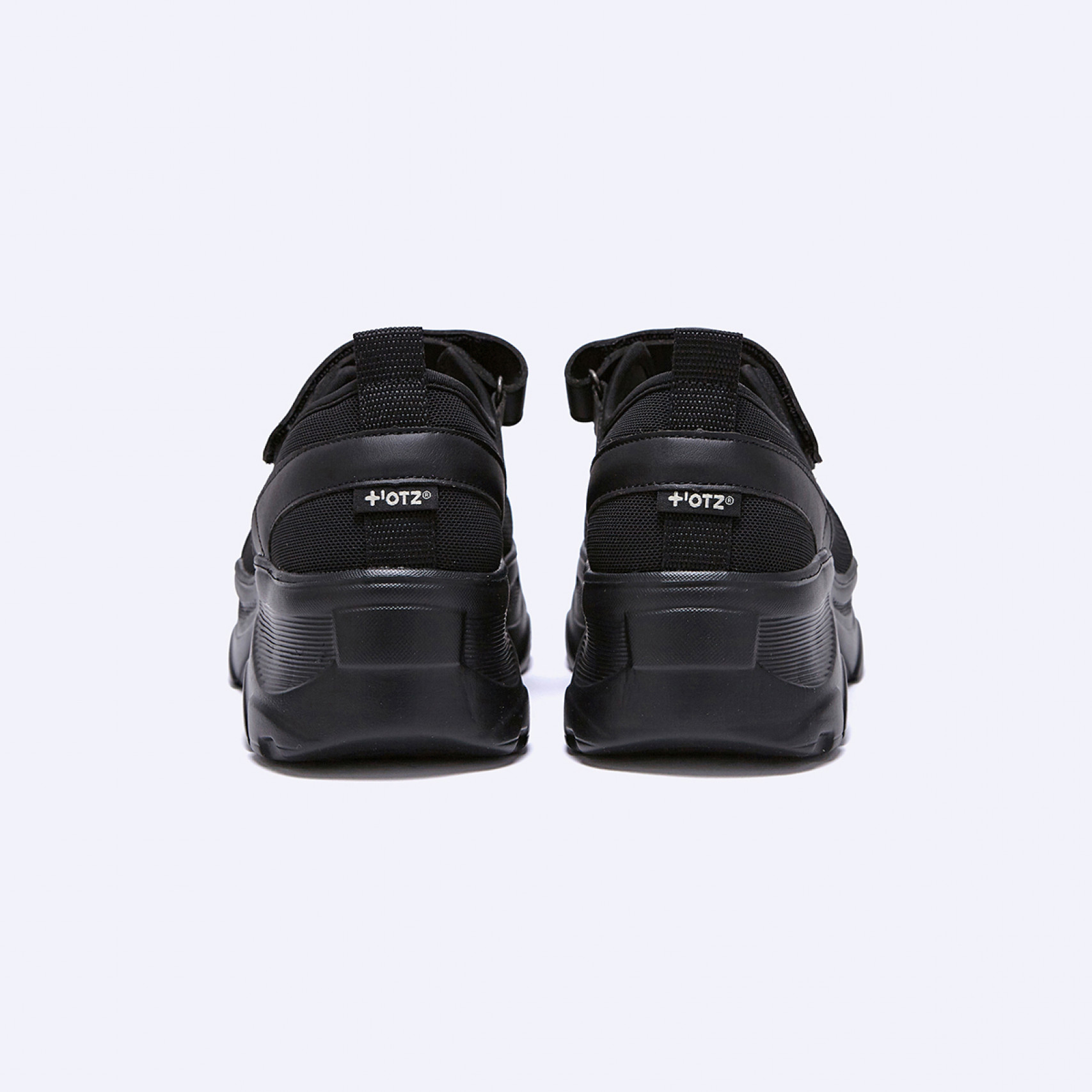 로미타 플랫폼 벨크로 메리제인슈즈 블랙 / FLOTFA1W05