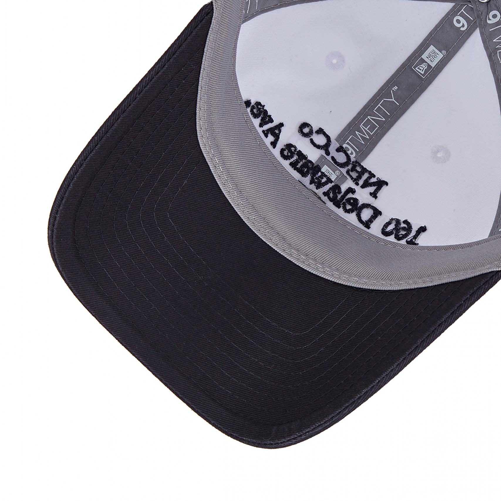 스크립트 시리즈 언스트럭쳐 볼캡 옵틱 화이트 네이비 / 14561908