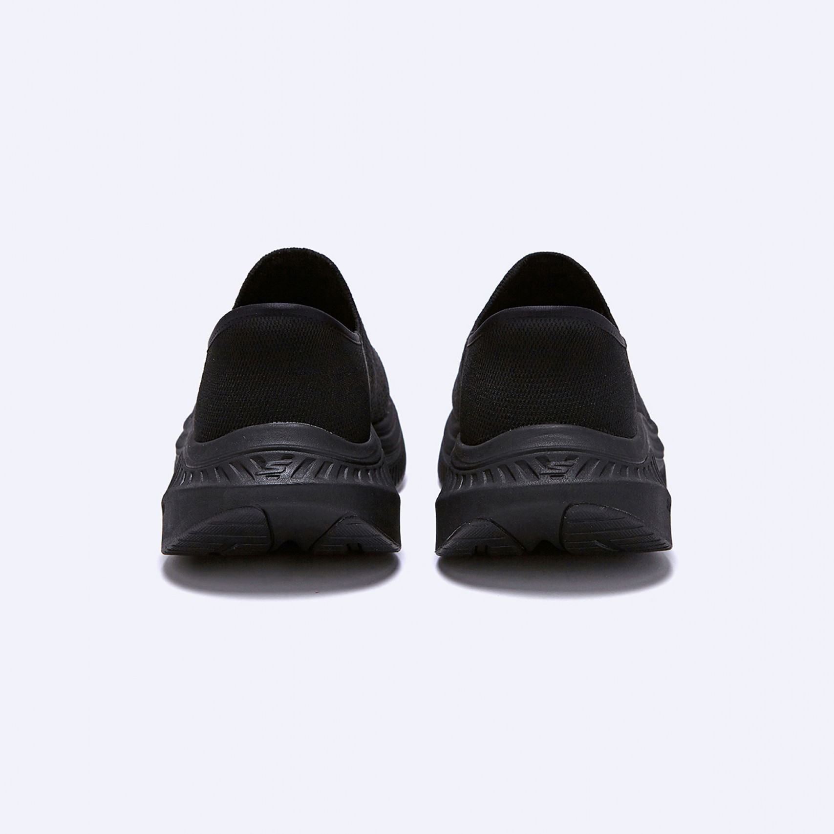 고워크 맥스쿠셔닝 아치핏 블랙 남성 / 216353BBK