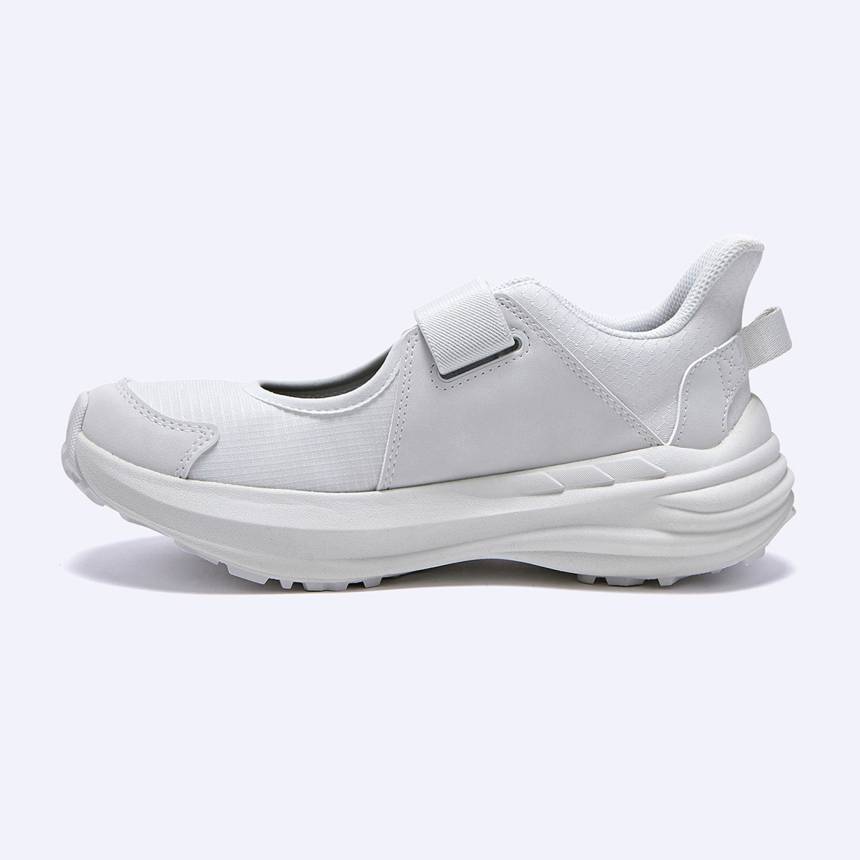 스카이버 스트랩 샌들 화이트 여성 / YU8229-125