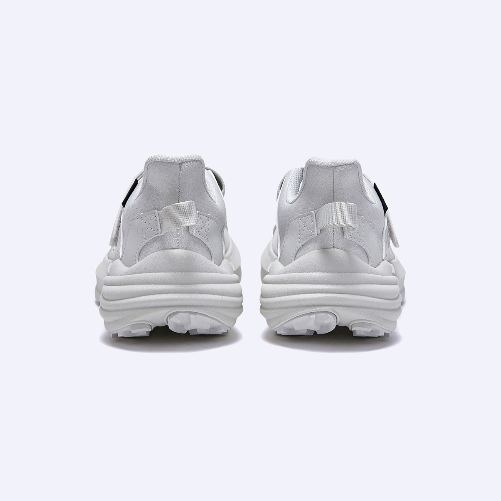 스카이버 스트랩 샌들 화이트 여성 / YU8229-125