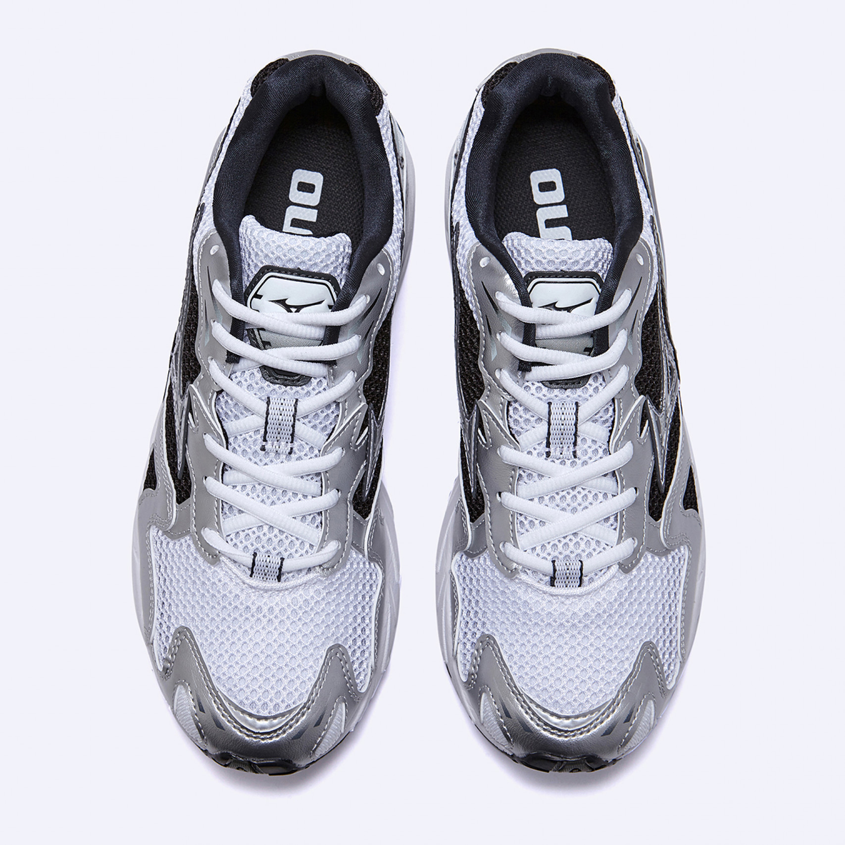 WAVE RIDER 10 블랙 / D1GA210405