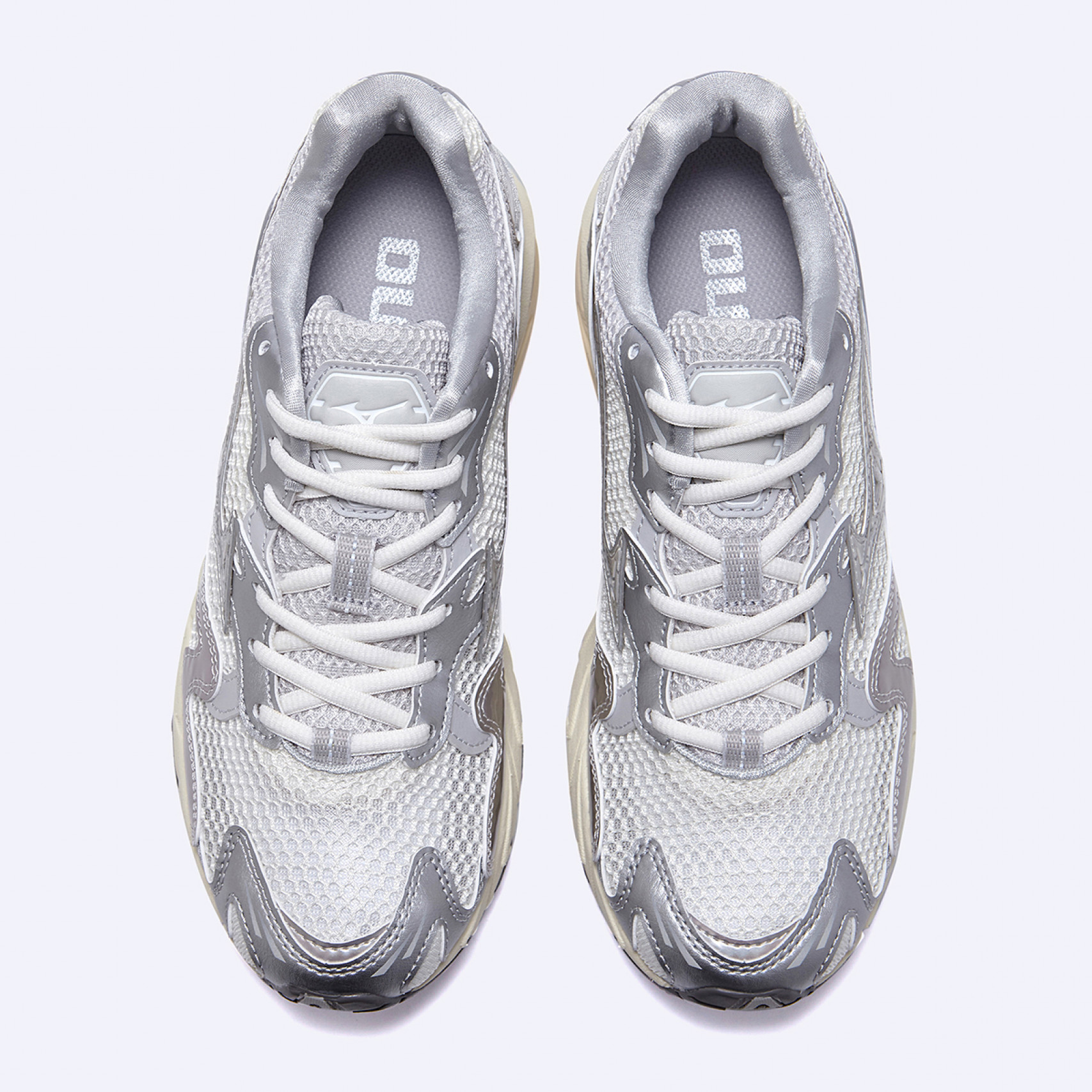 WAVE RIDER 10 실버 / D1GA243104