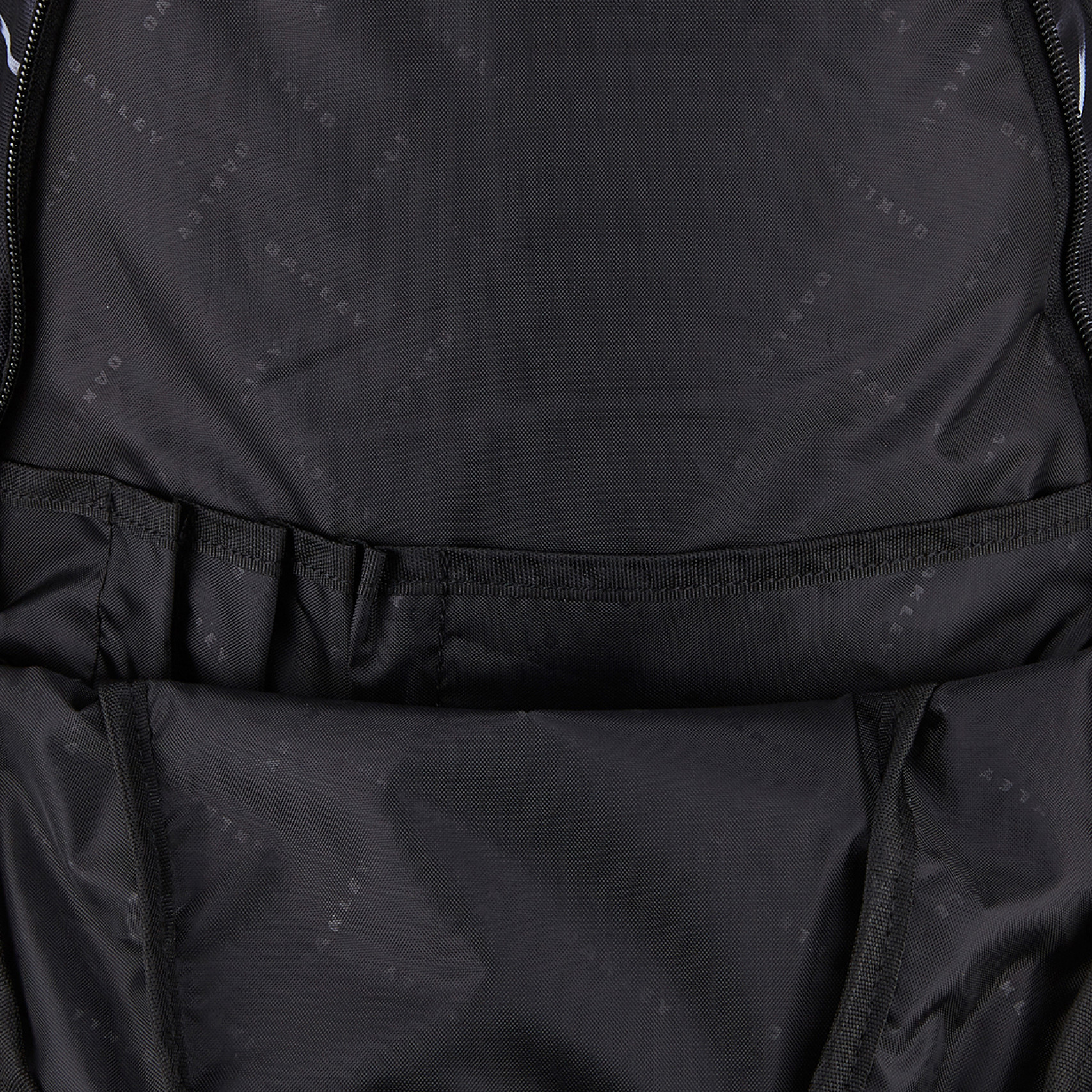 프리미어 RC 랩탑 백팩 베니쉬 라인 블랙 / FOS901500