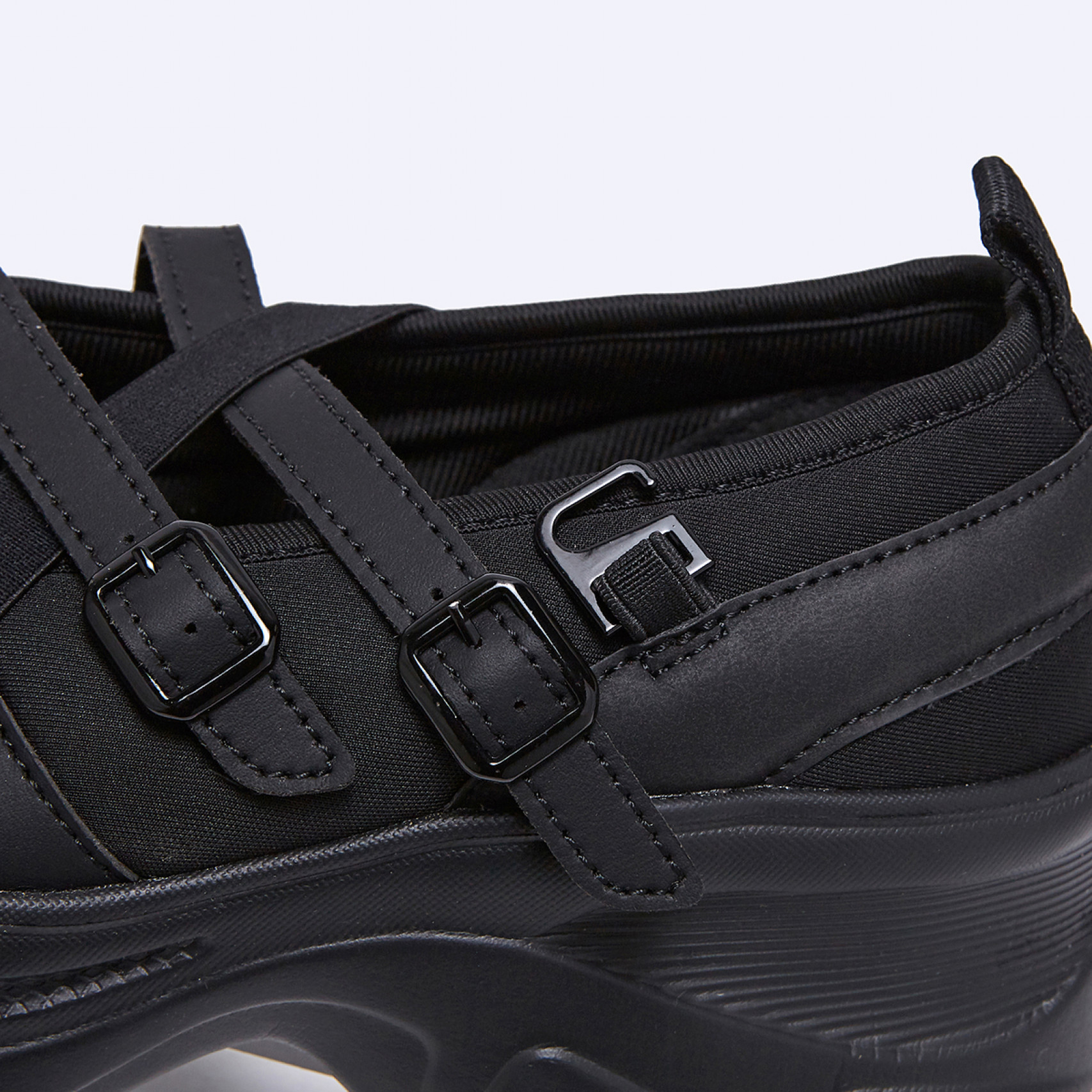 로미타 플랫폼 밴딩 메리제인슈즈 블랙 / FLOTFA3W32