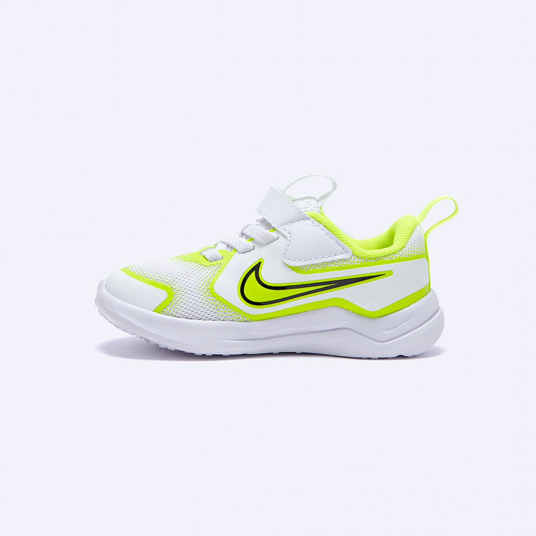 코스믹 러너 TD 화이트 볼트 블랙 / HM4401-106