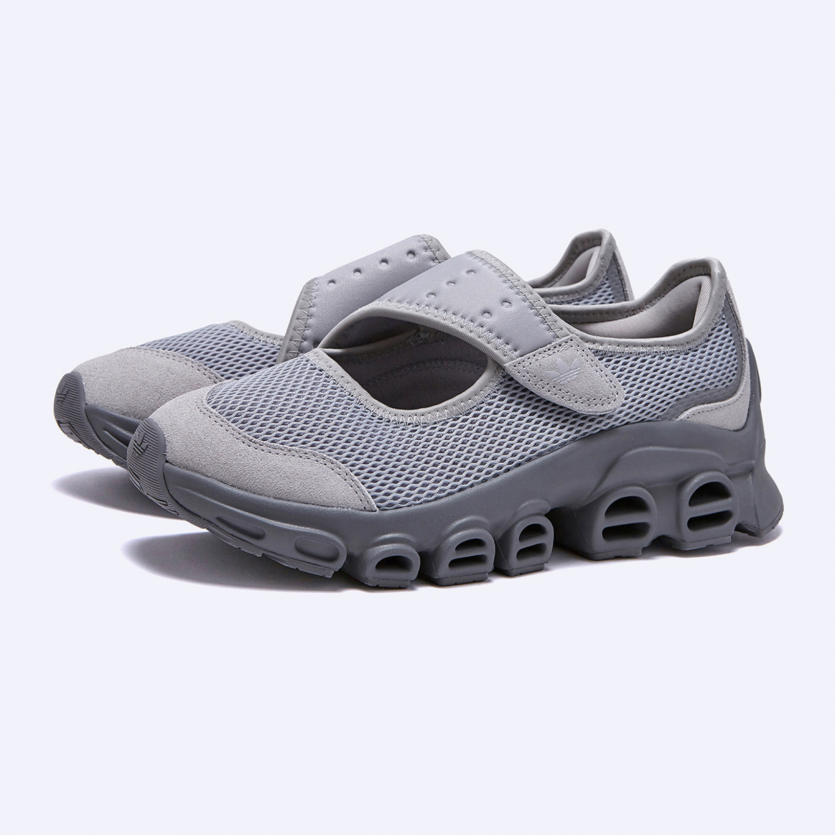 아디폼 메가제인 그레이 쓰리 그레이 투 / JH7556