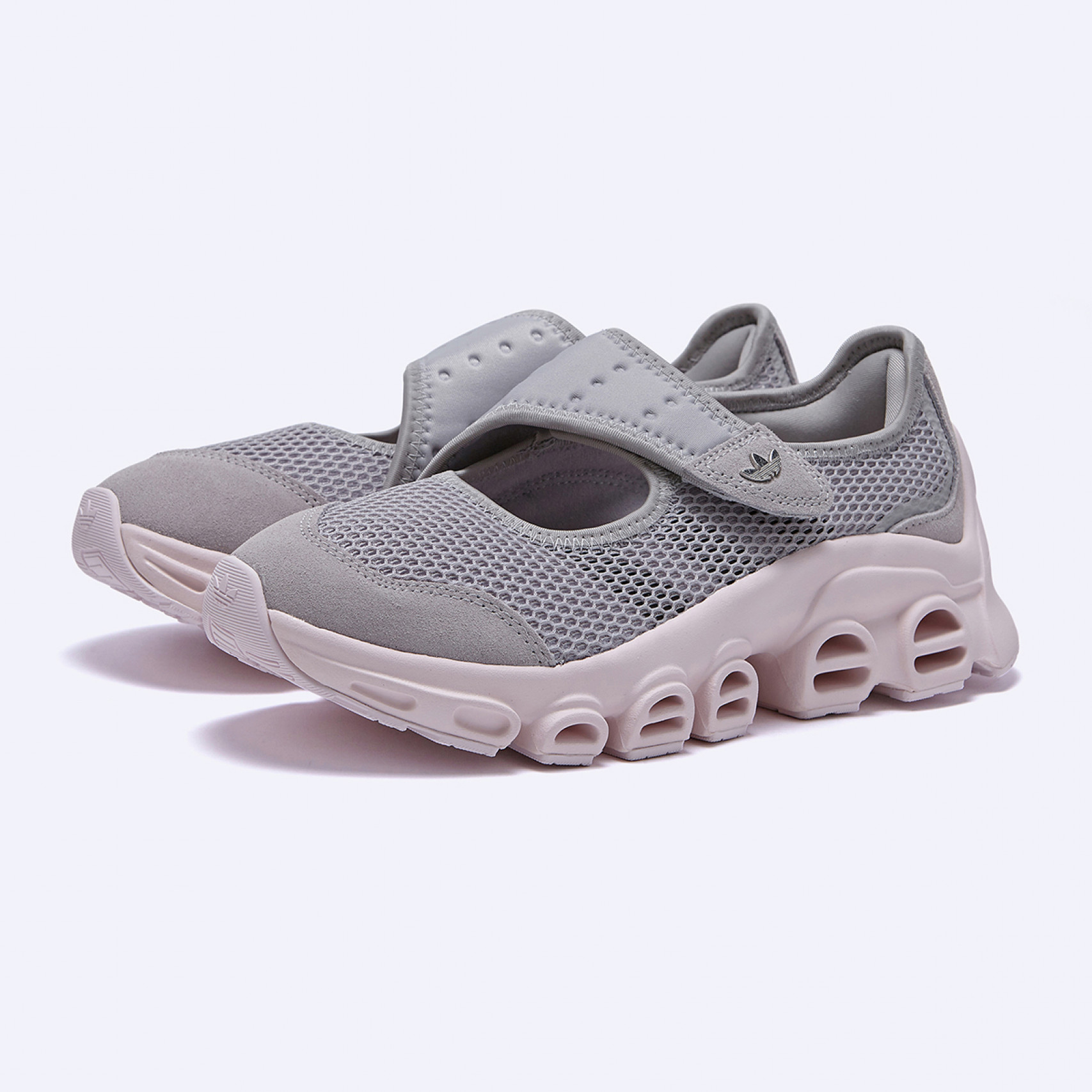 아디폼 메가제인 그레이 여성 / JP8116