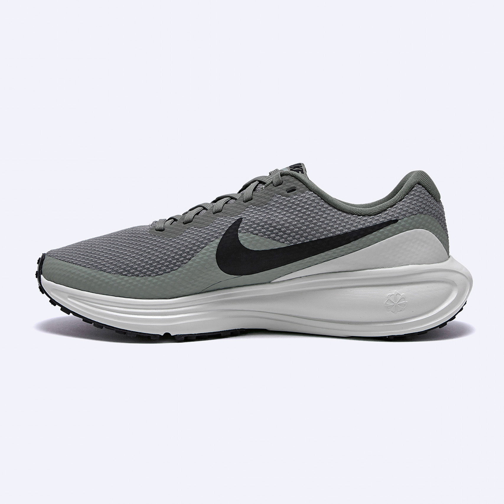 레볼루션 8 남성 / HJ9198-300