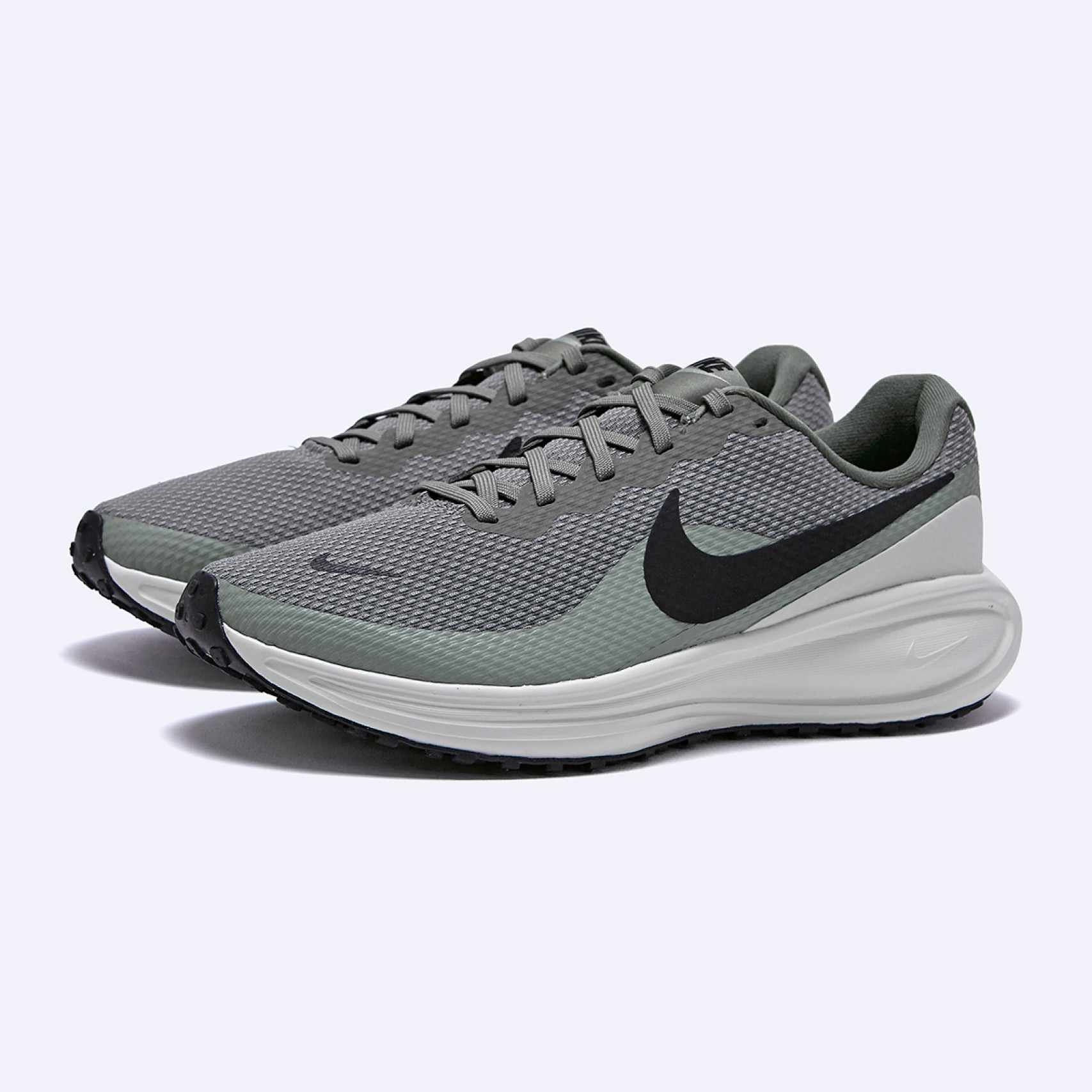 레볼루션 8 남성 / HJ9198-300