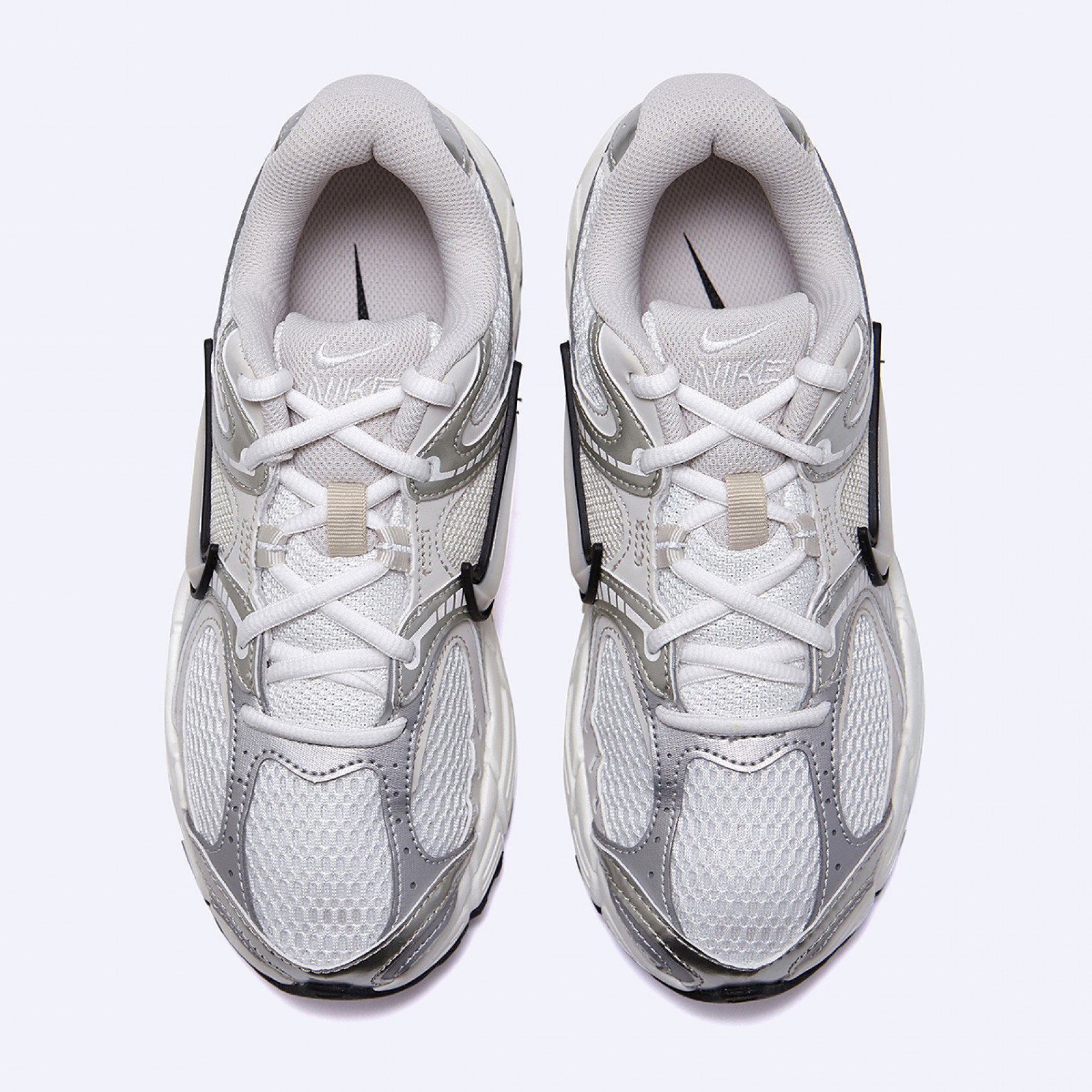 V5 RNR 화이트 실버 여성 / HQ7901-104