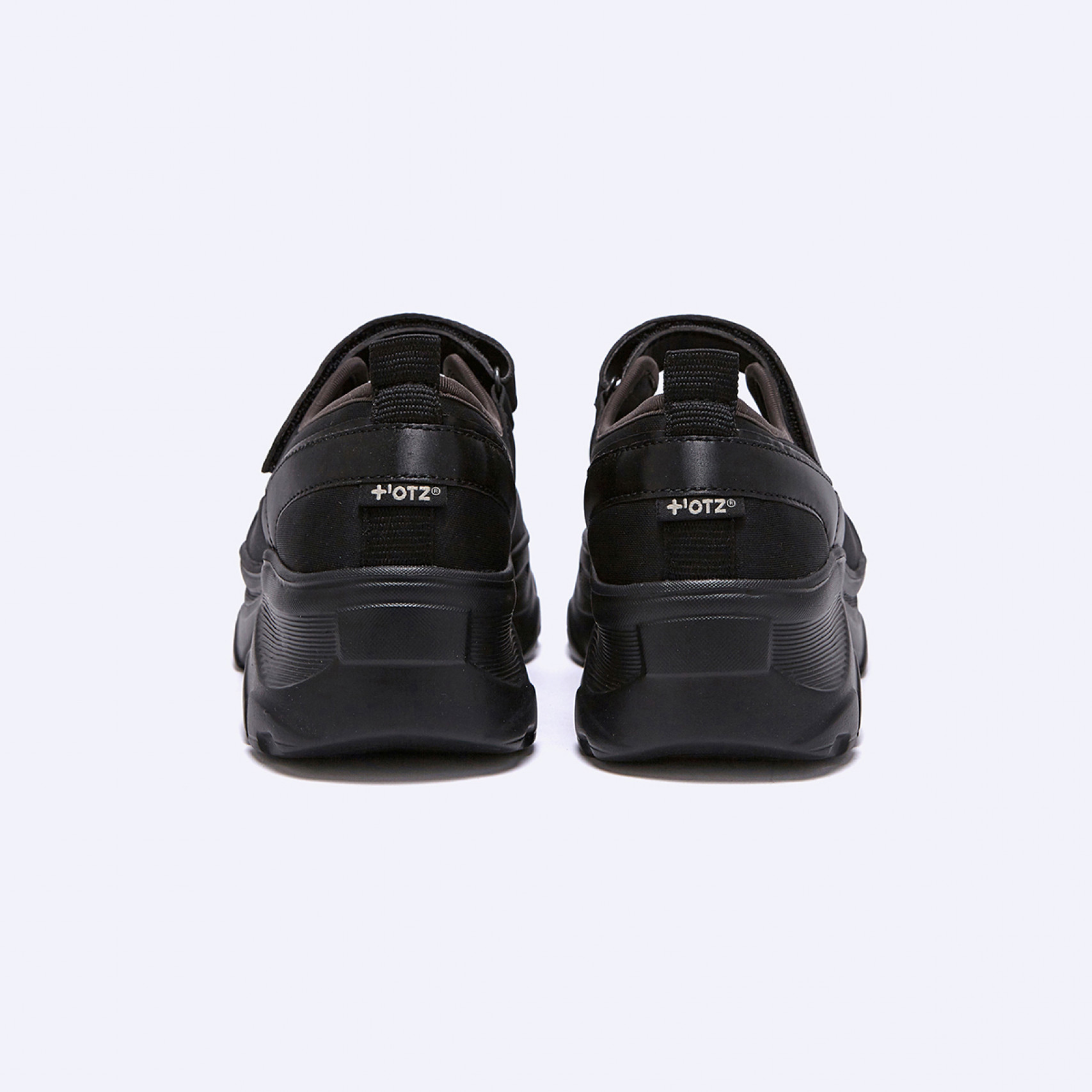 로미타 플랫폼 글로시 메리제인슈즈 블랙 / FLOTFA3W54