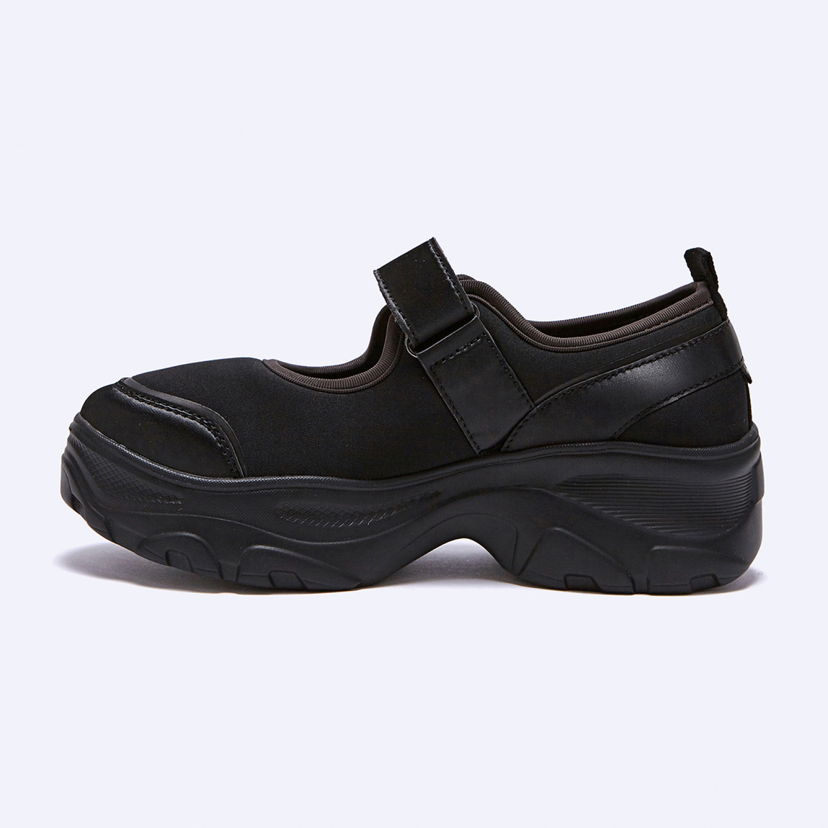 로미타 플랫폼 글로시 메리제인슈즈 블랙 / FLOTFA3W54