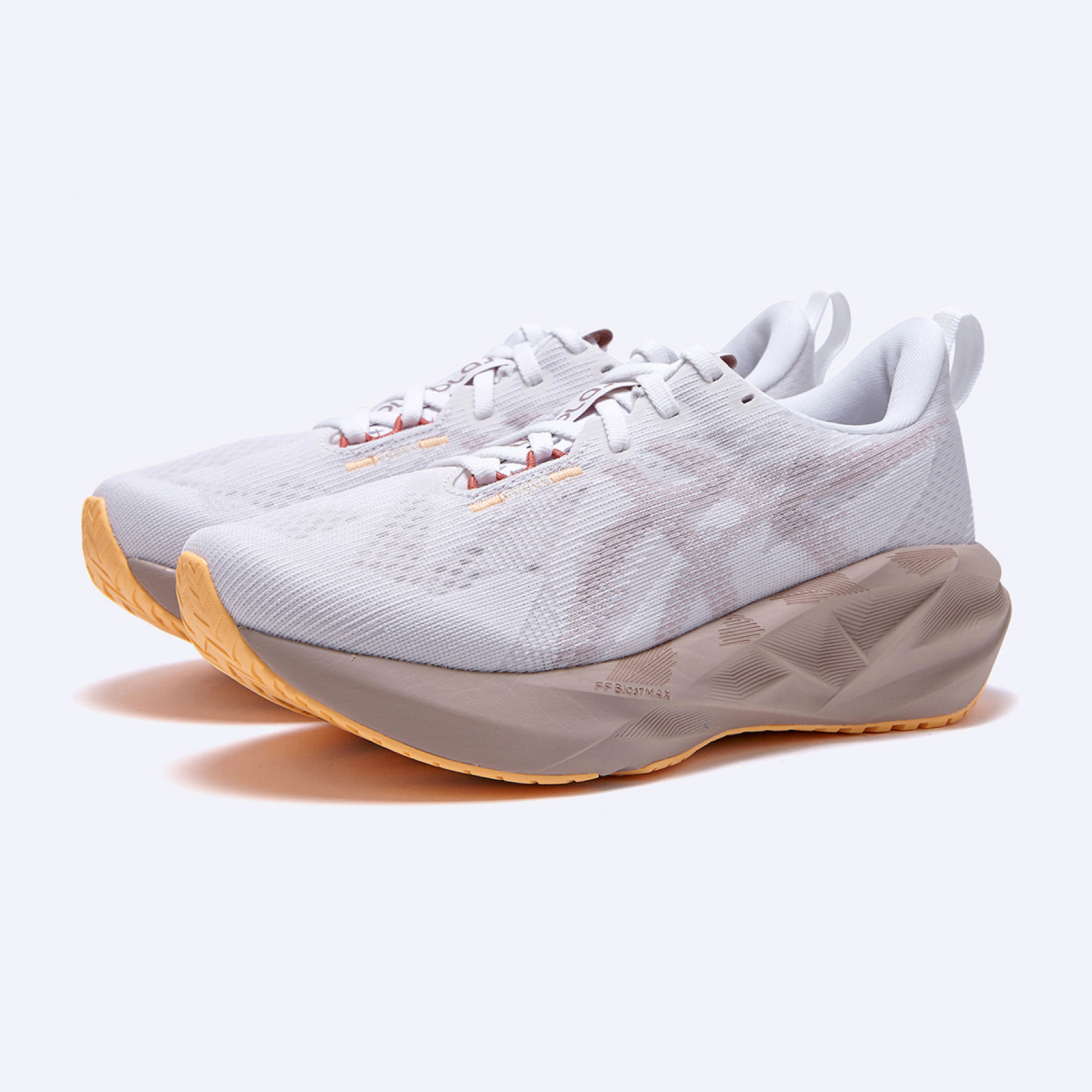 노바블라스트 5 화이트 여성 / 1012B765-102