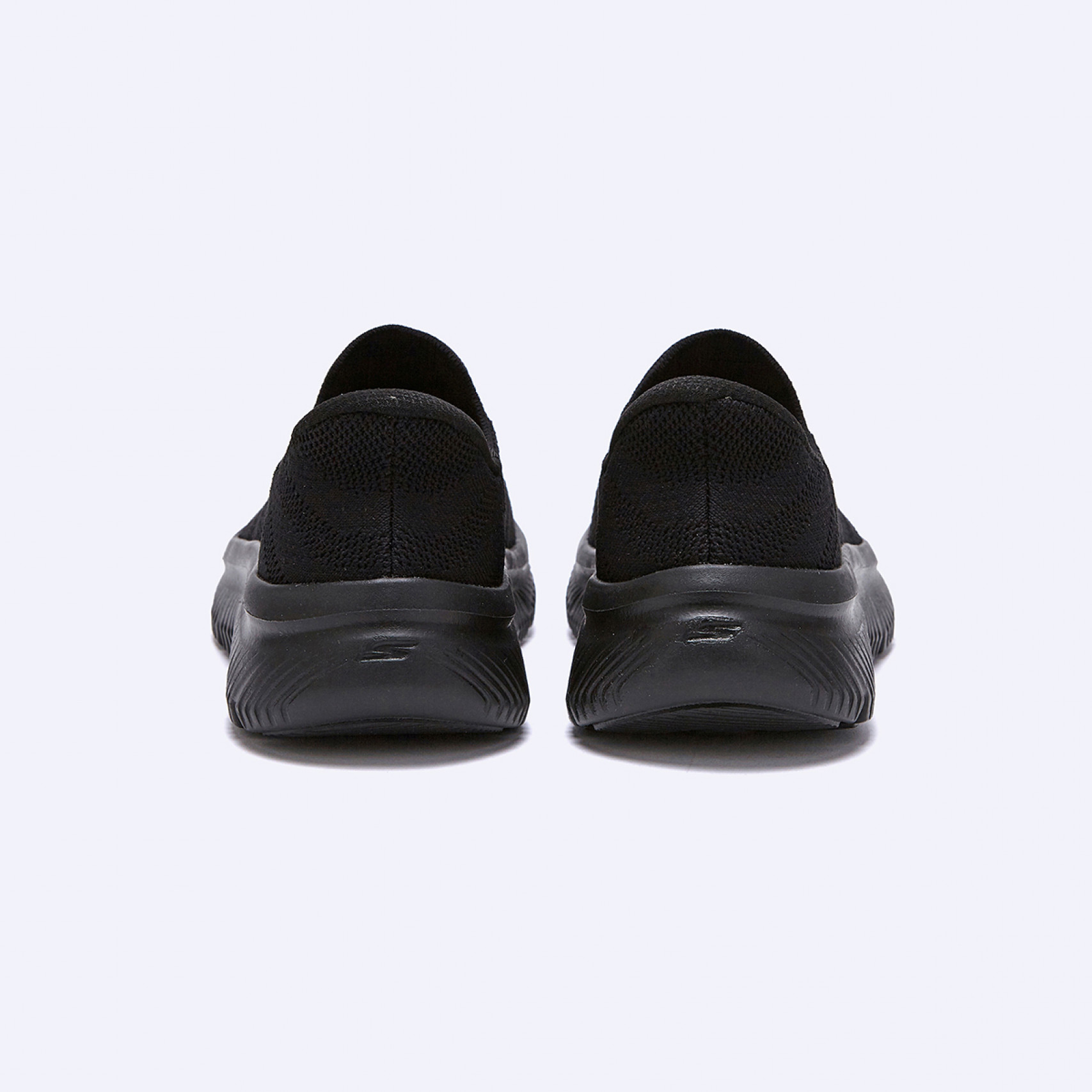 고워크 맥스쿠셔닝 하이퍼 퍼스트 블랙 여성 / 125880BBK