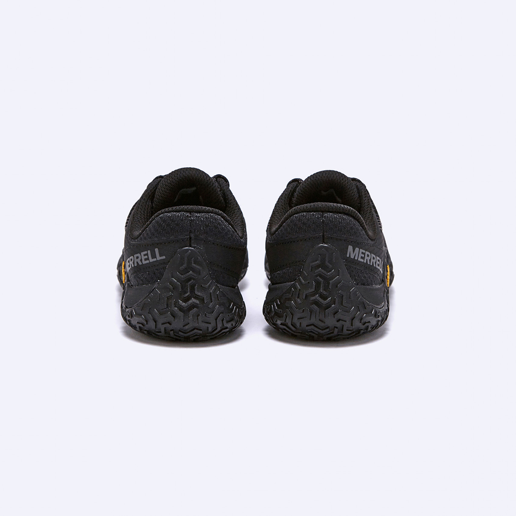 트레일 글로브 7 블랙 여성 / J037336