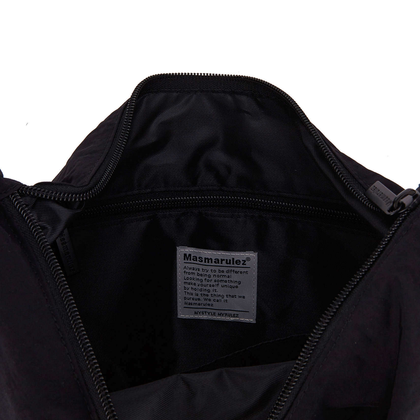 하프문 크로스백 블랙